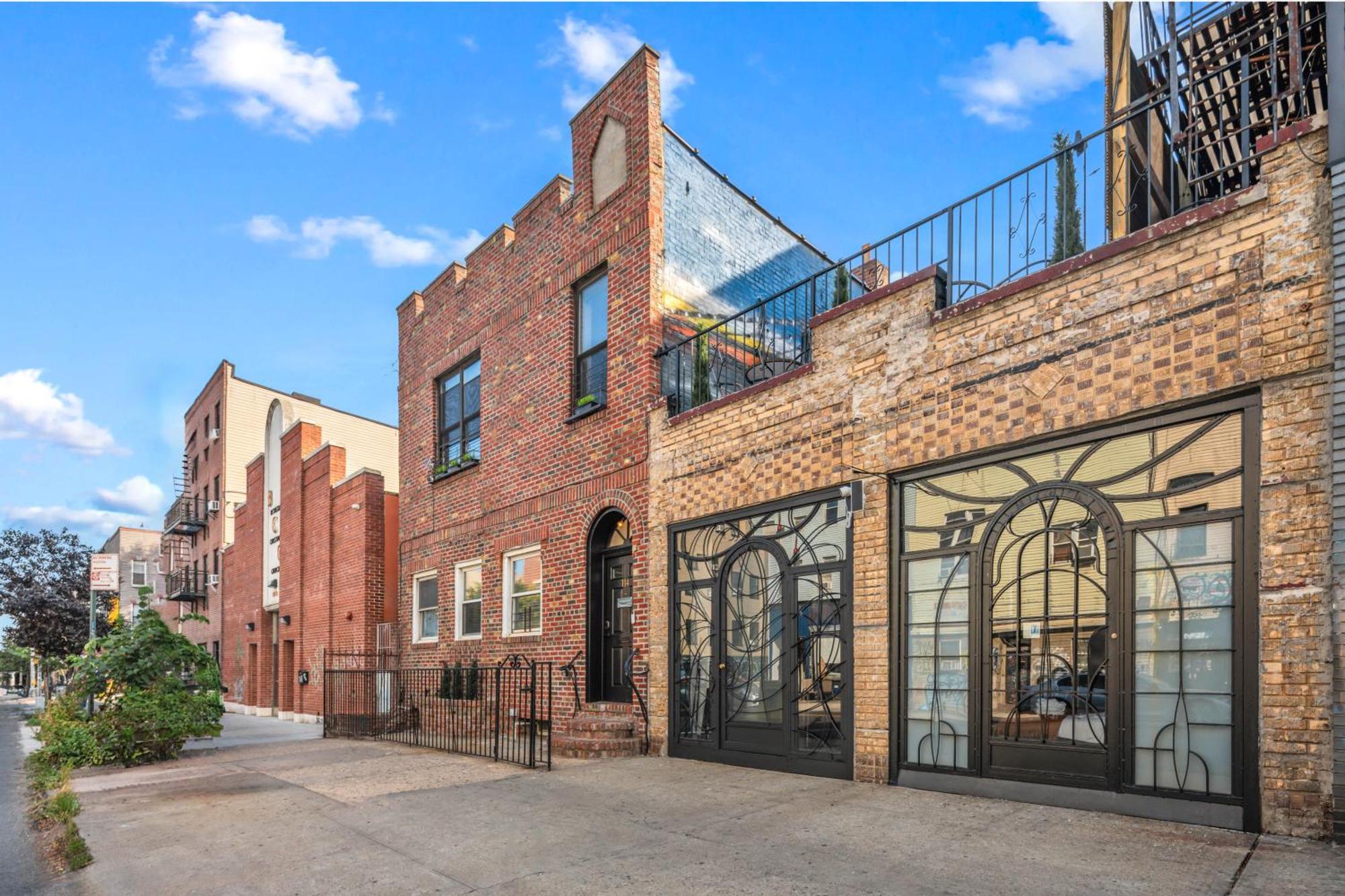 Tripoli Artisan Lofts - Designer Bushwick Lofts With Rooftop Terrace Apartment