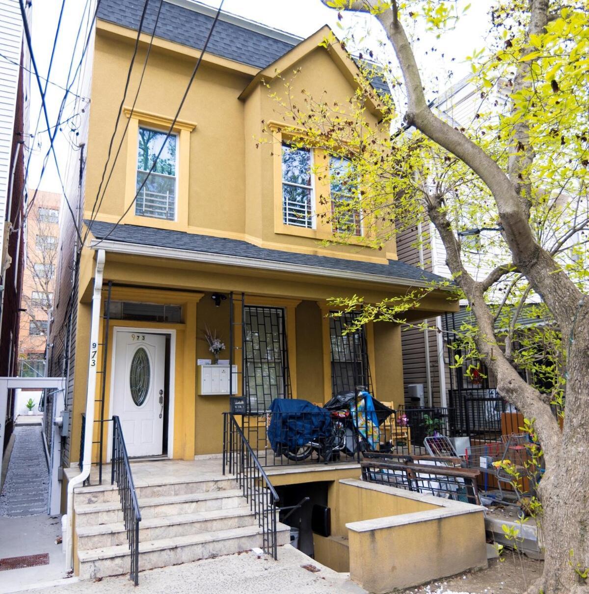 Lovely 1 Bedroom With Patio By Yankee Stadium Apartment New York