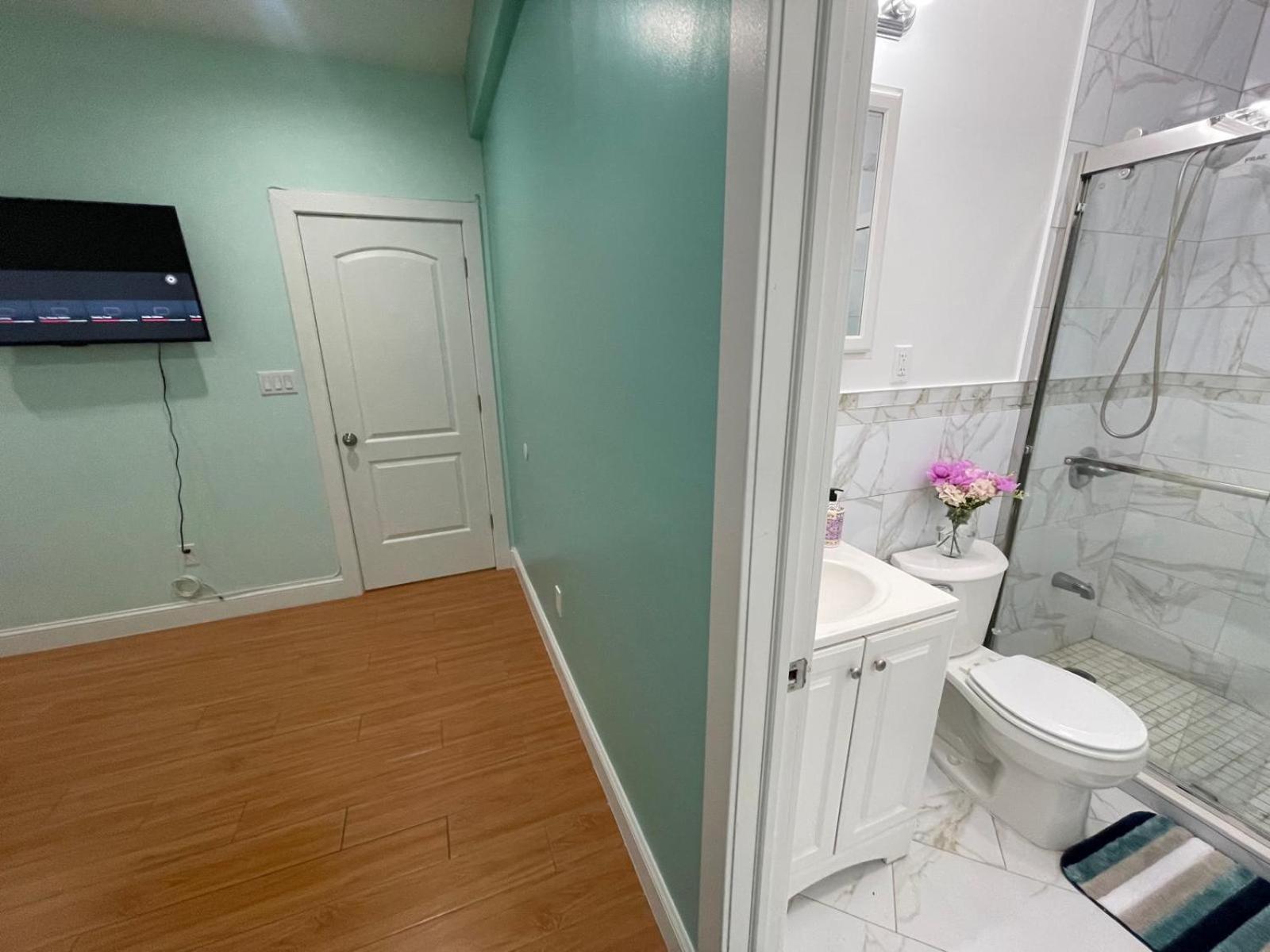 Luxury With Attached-bath Near Jfk Ny Homestay New York