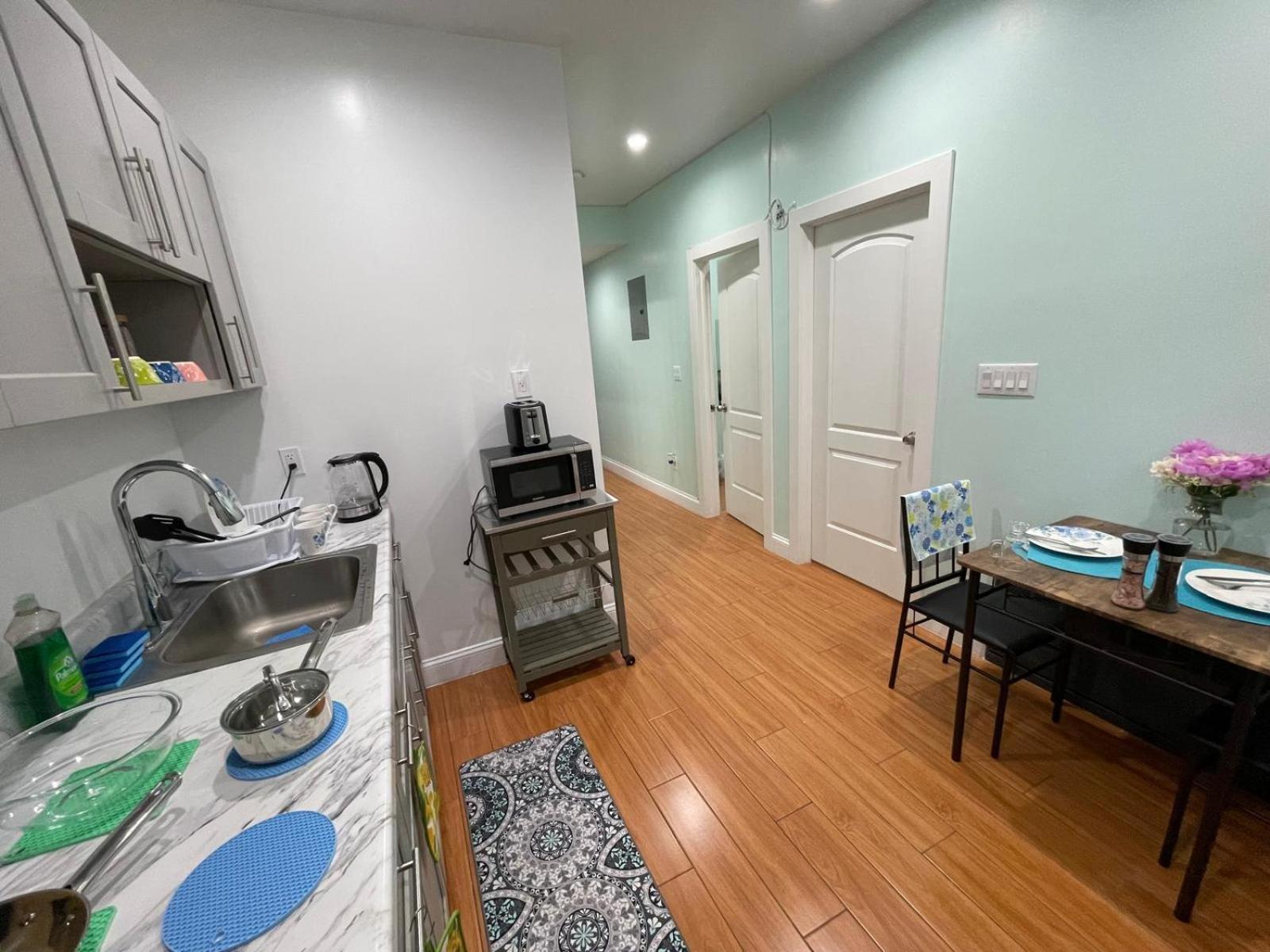 Luxury With Attached-bath Near Jfk Ny