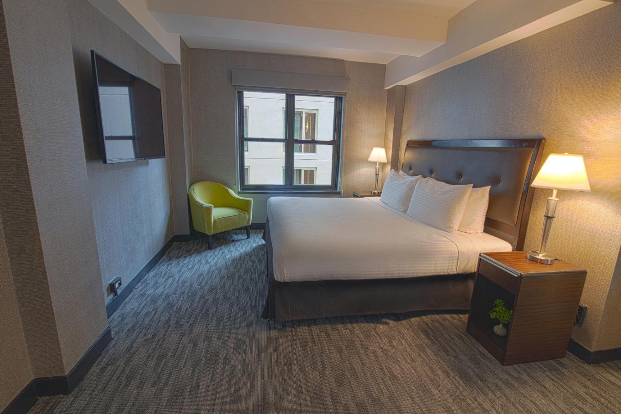 Edison Times Square Hotel