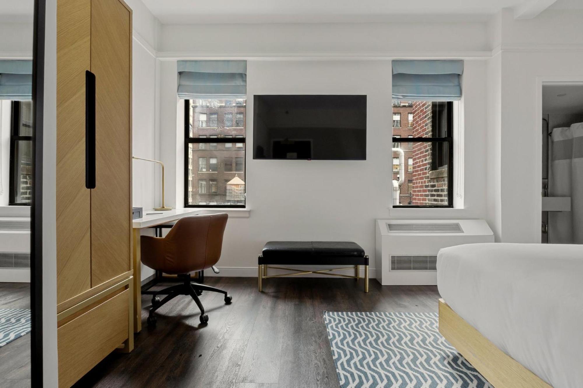 Newly Renovated At Club Quarters Times Square, Hotel