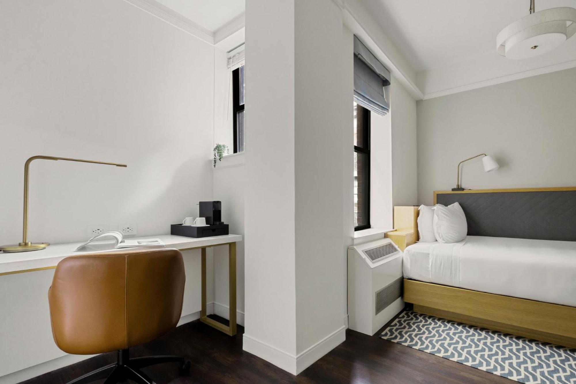 Hotel Newly Renovated At Club Quarters Times Square,