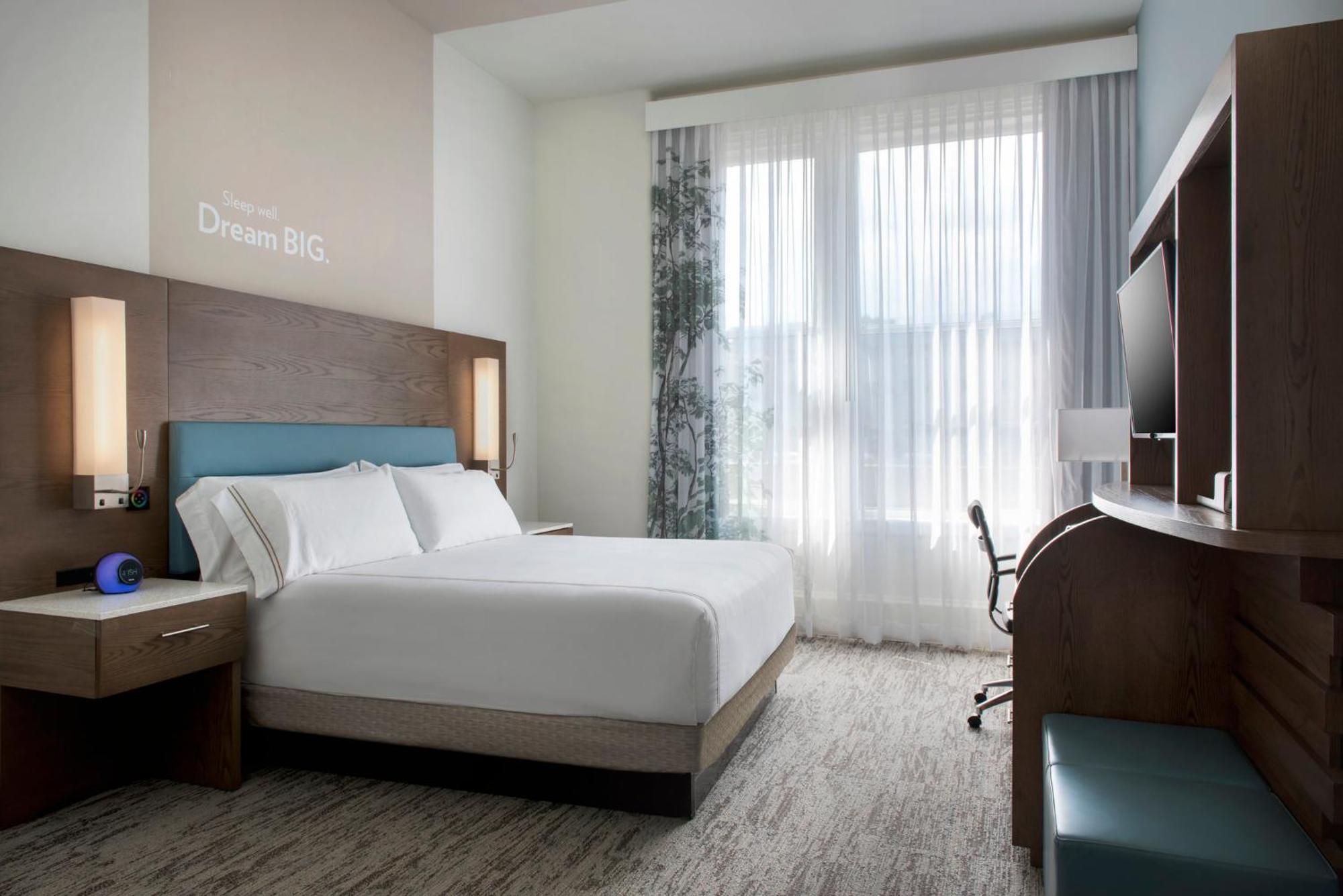 Even Long Island - By Ihg
