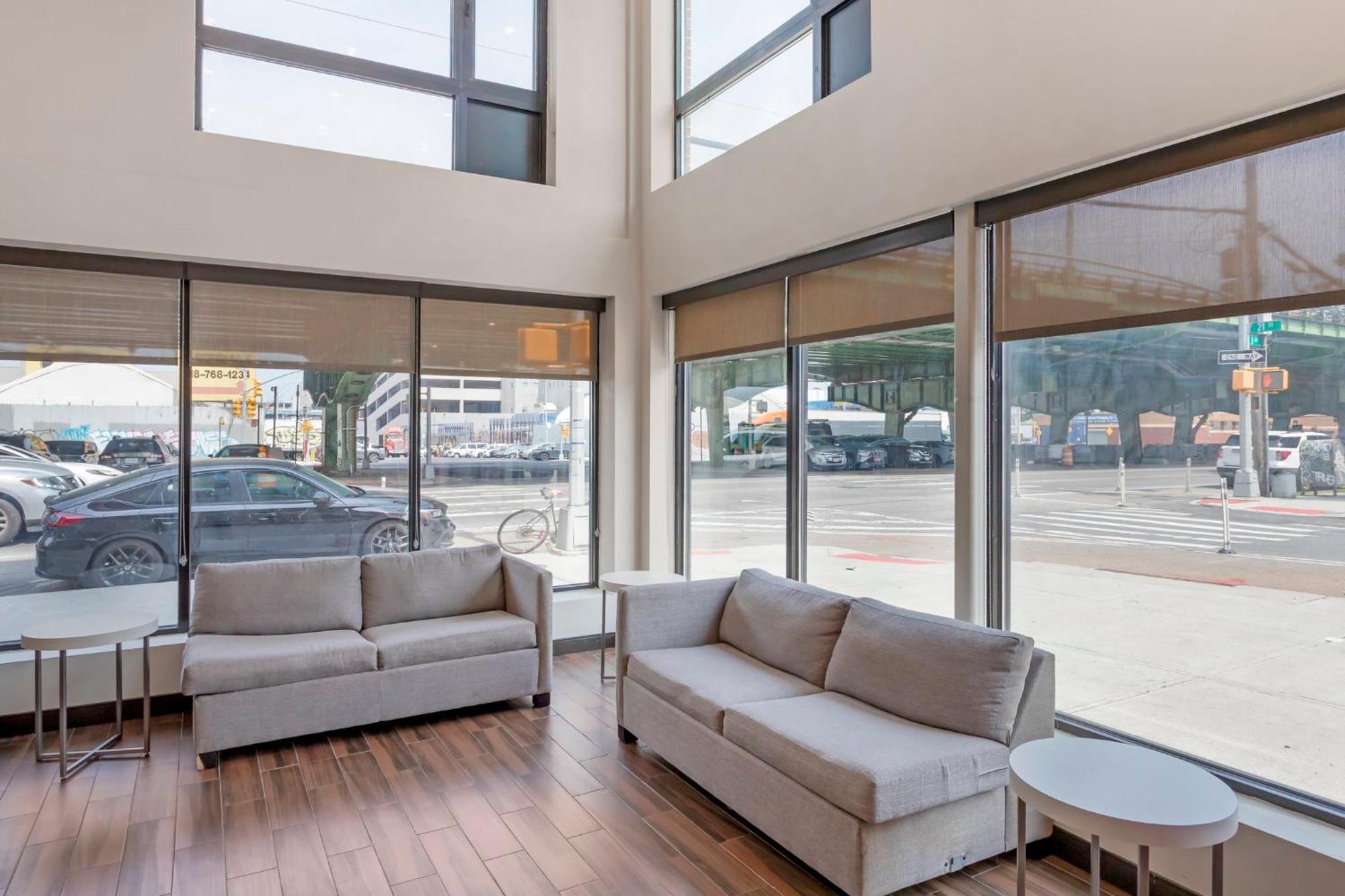 Red Roof Brooklyn - 3rd Ave Hotel