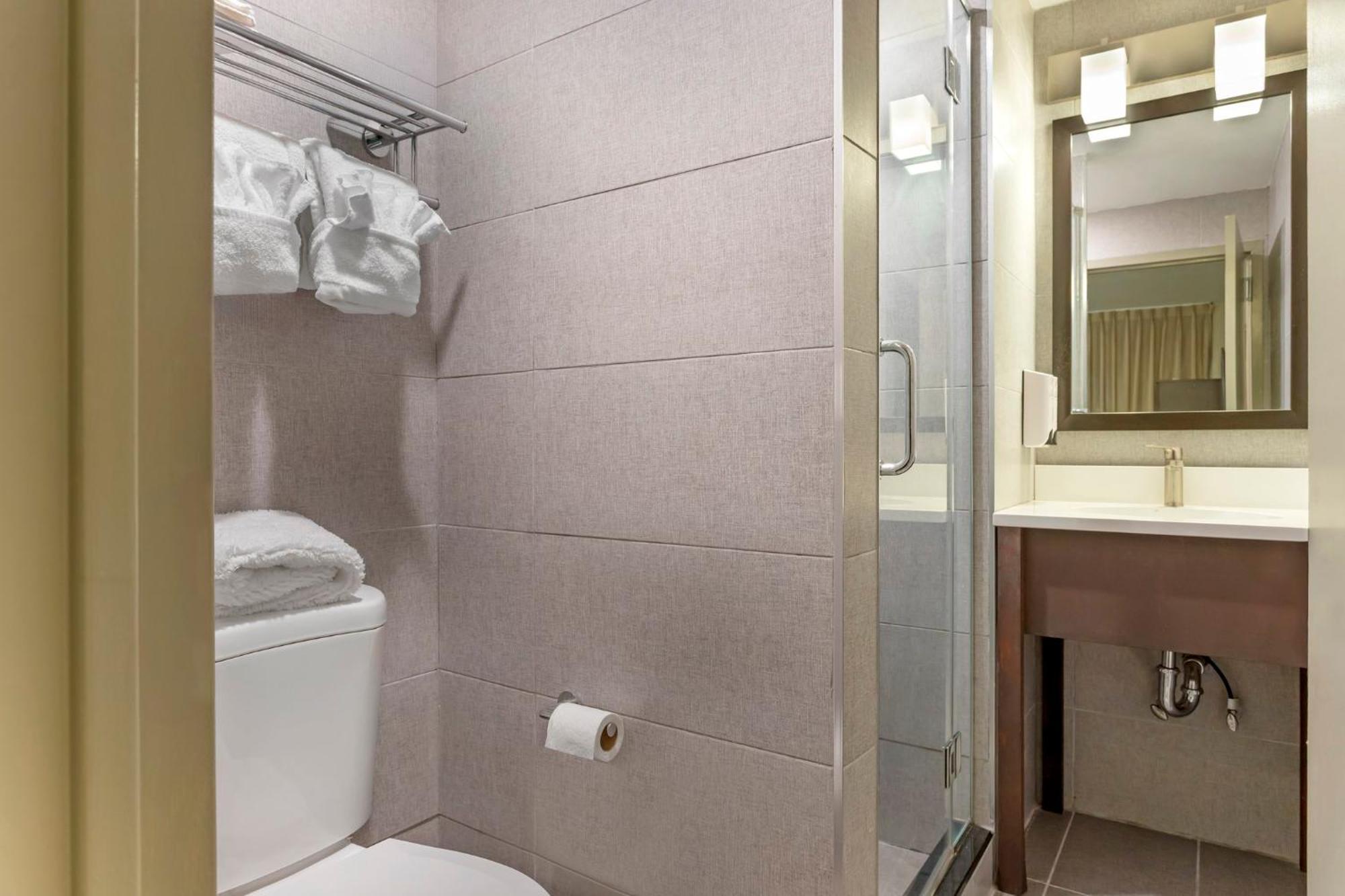 Red Roof Brooklyn - 3rd Ave 3* New York