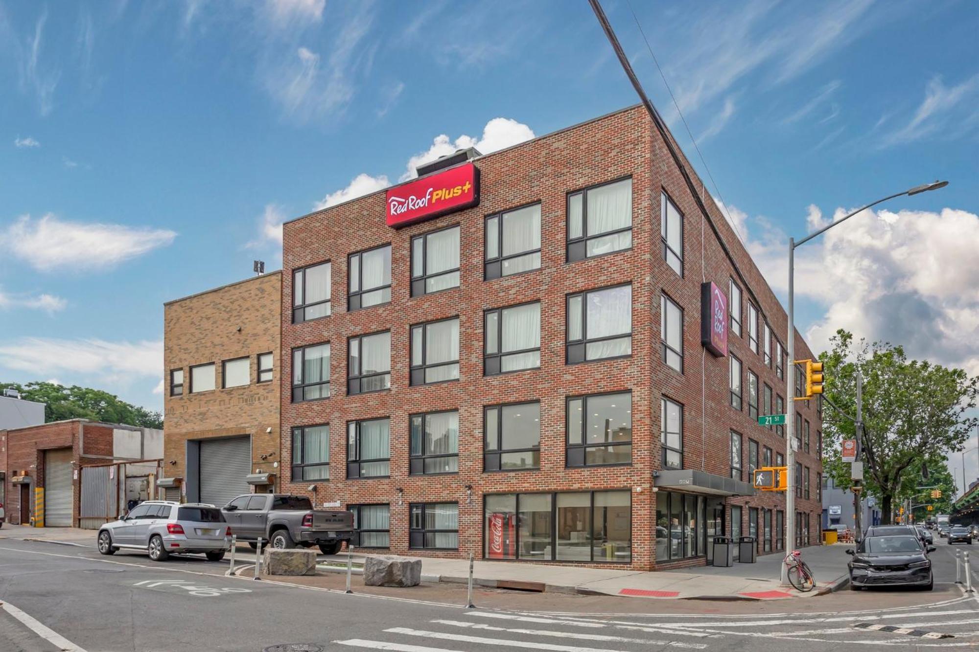 Red Roof Brooklyn - 3rd Ave 3* New York