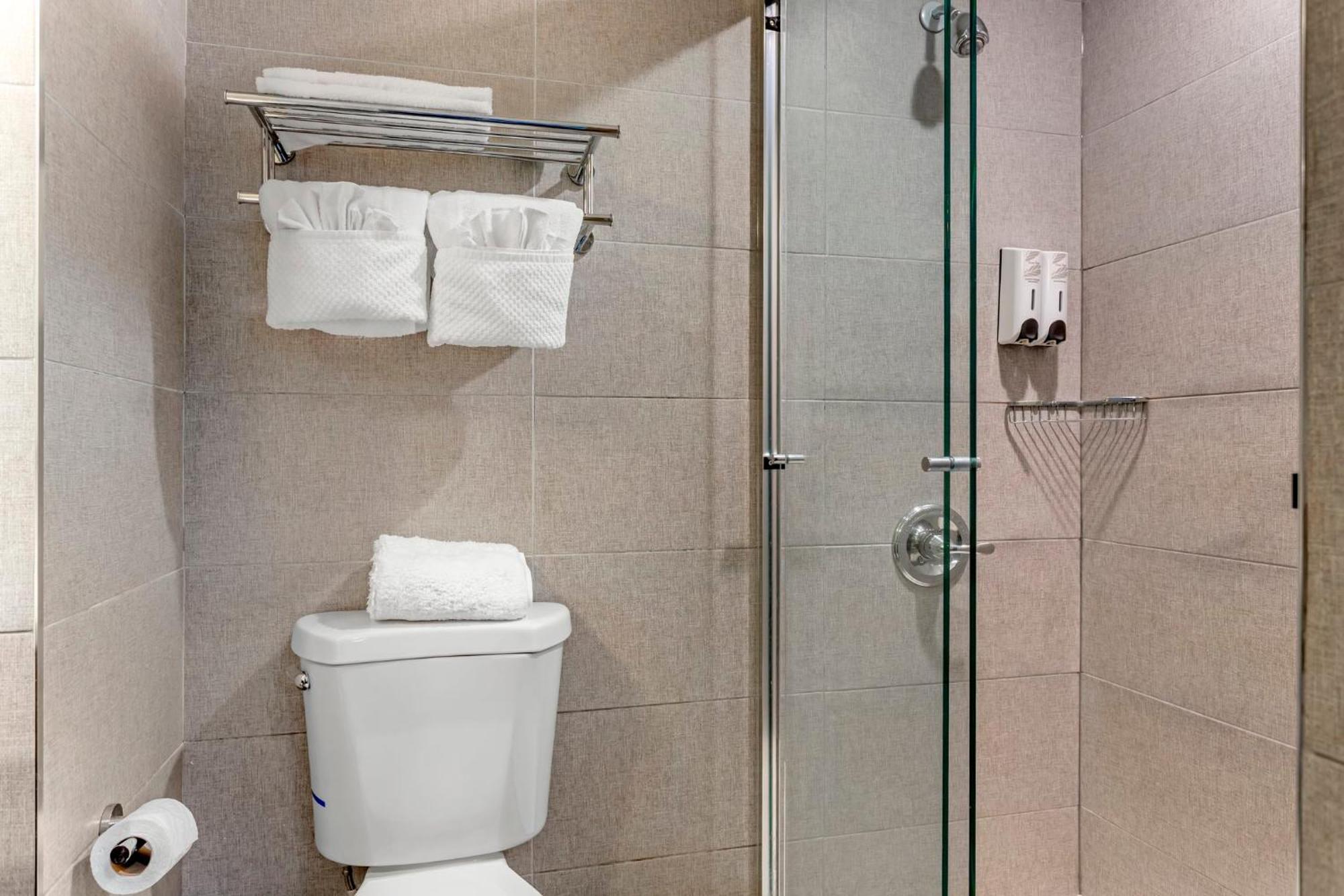 Hotel Red Roof Brooklyn - 3rd Ave 3*