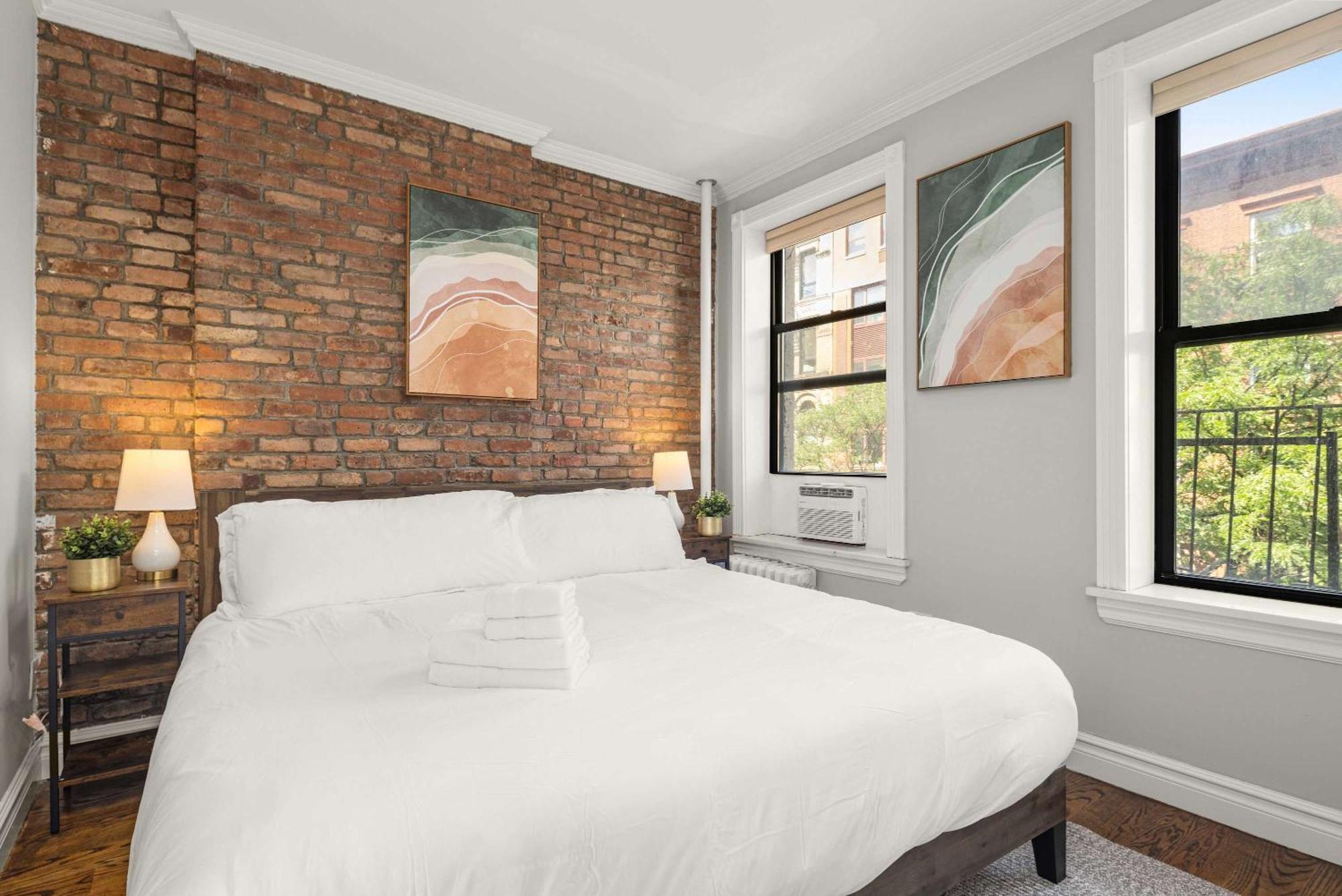 Stylish In Trendy East Village *