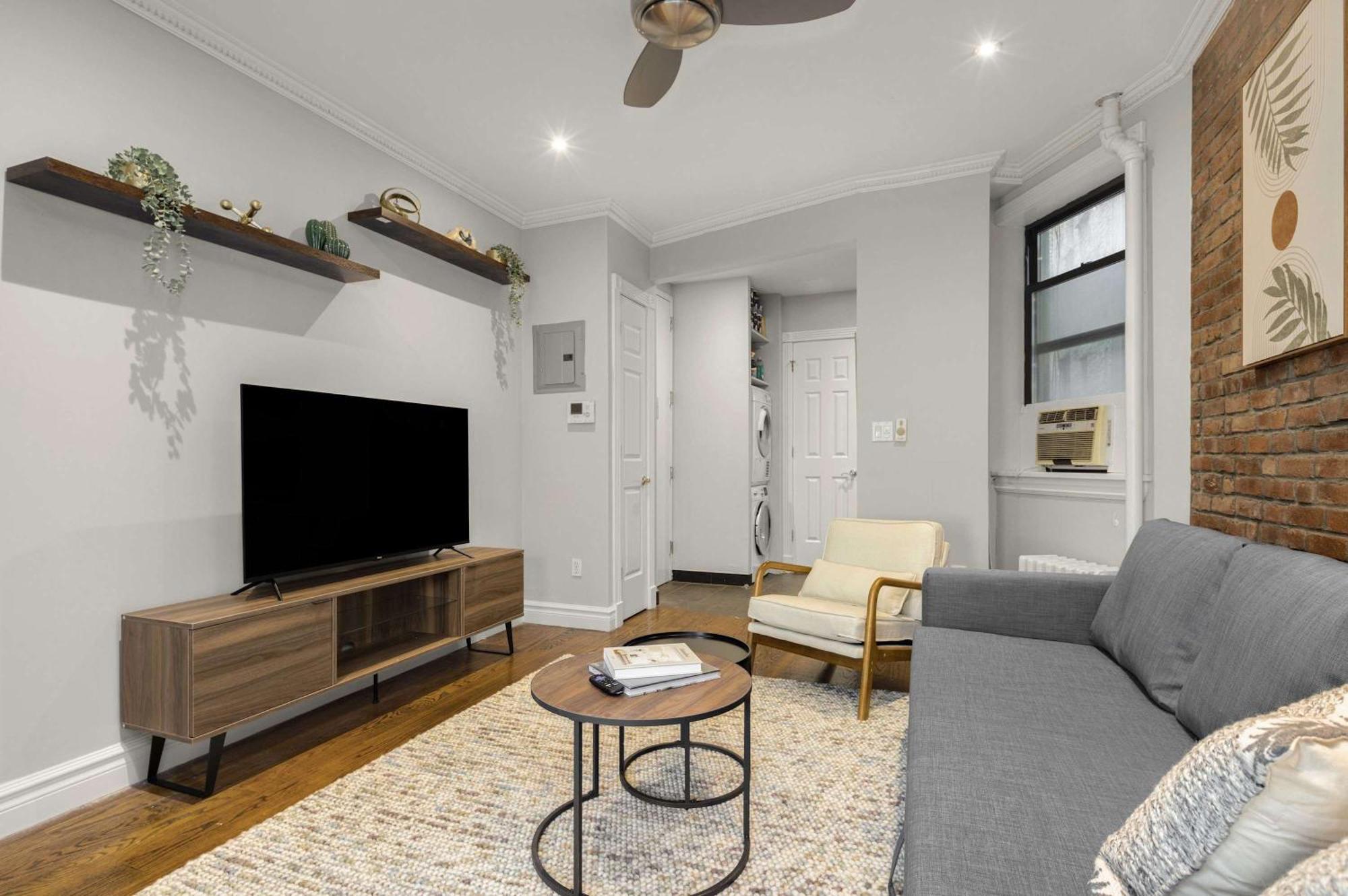 Apartment Stylish In Trendy East Village *