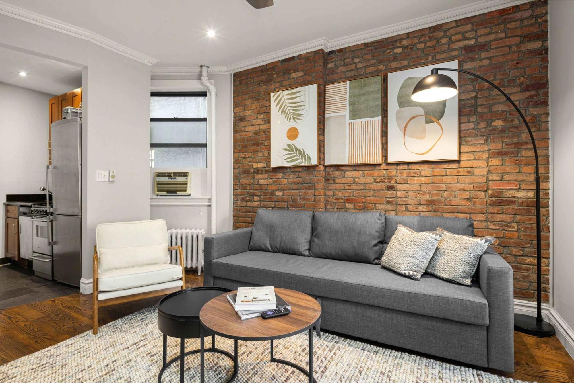 Stylish In Trendy East Village Apartment New York