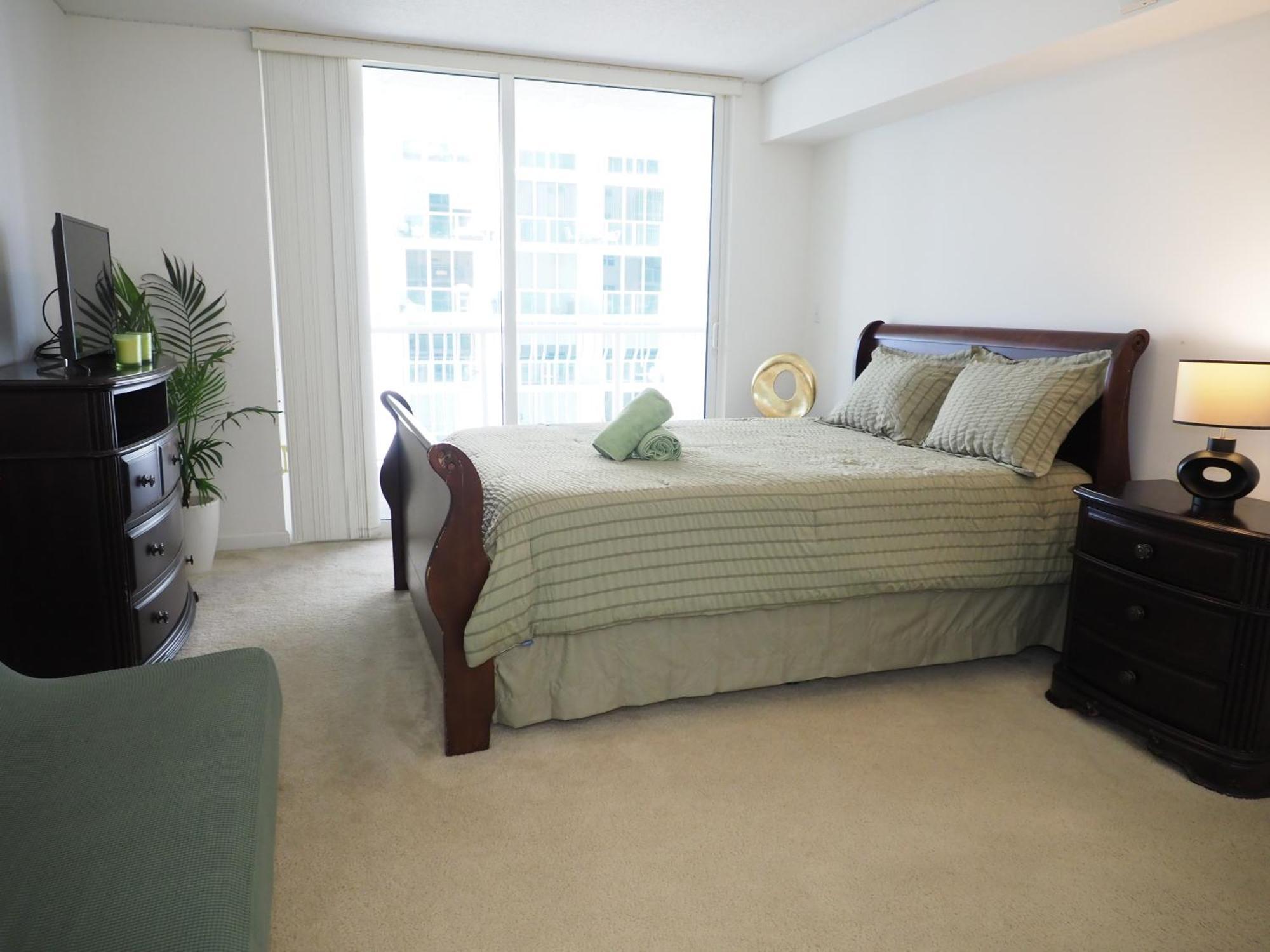 Homestay Emerald2 At Brighton 2min Walk To Ocean & Subway Chic