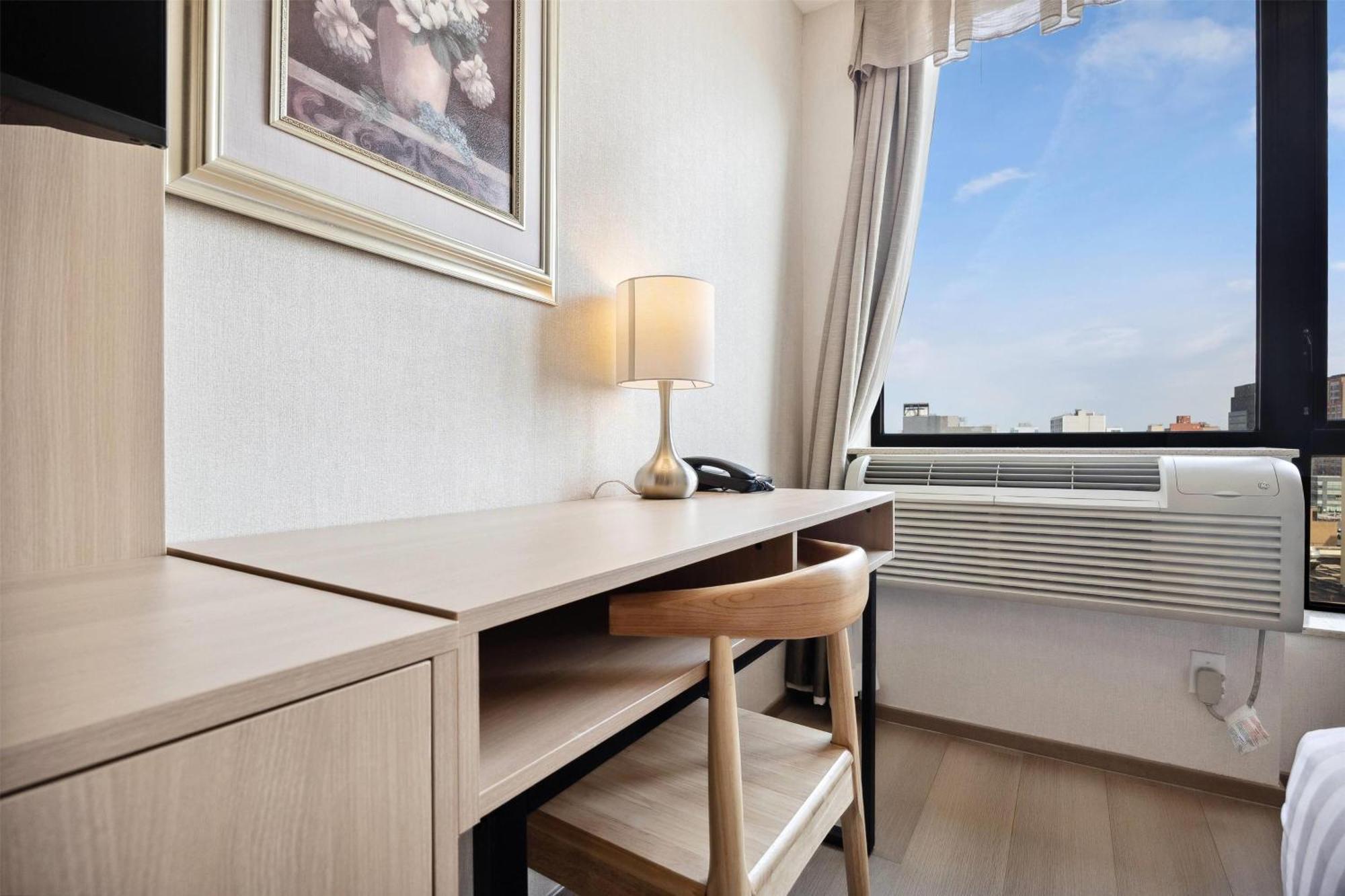 Hotel Ramada By Wyndham Flushing Queens New York