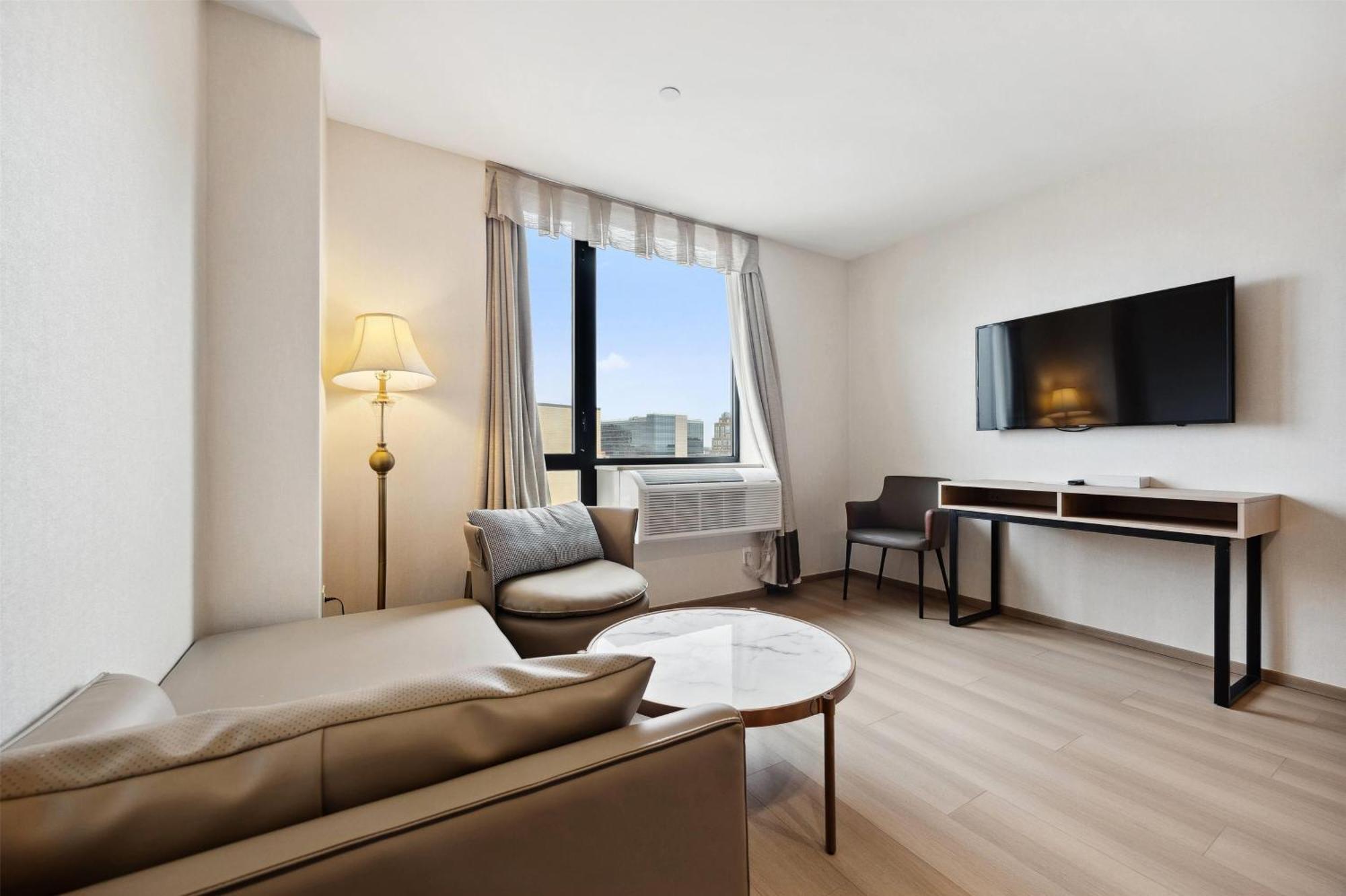 Ramada By Wyndham Flushing Queens Hotel 3*