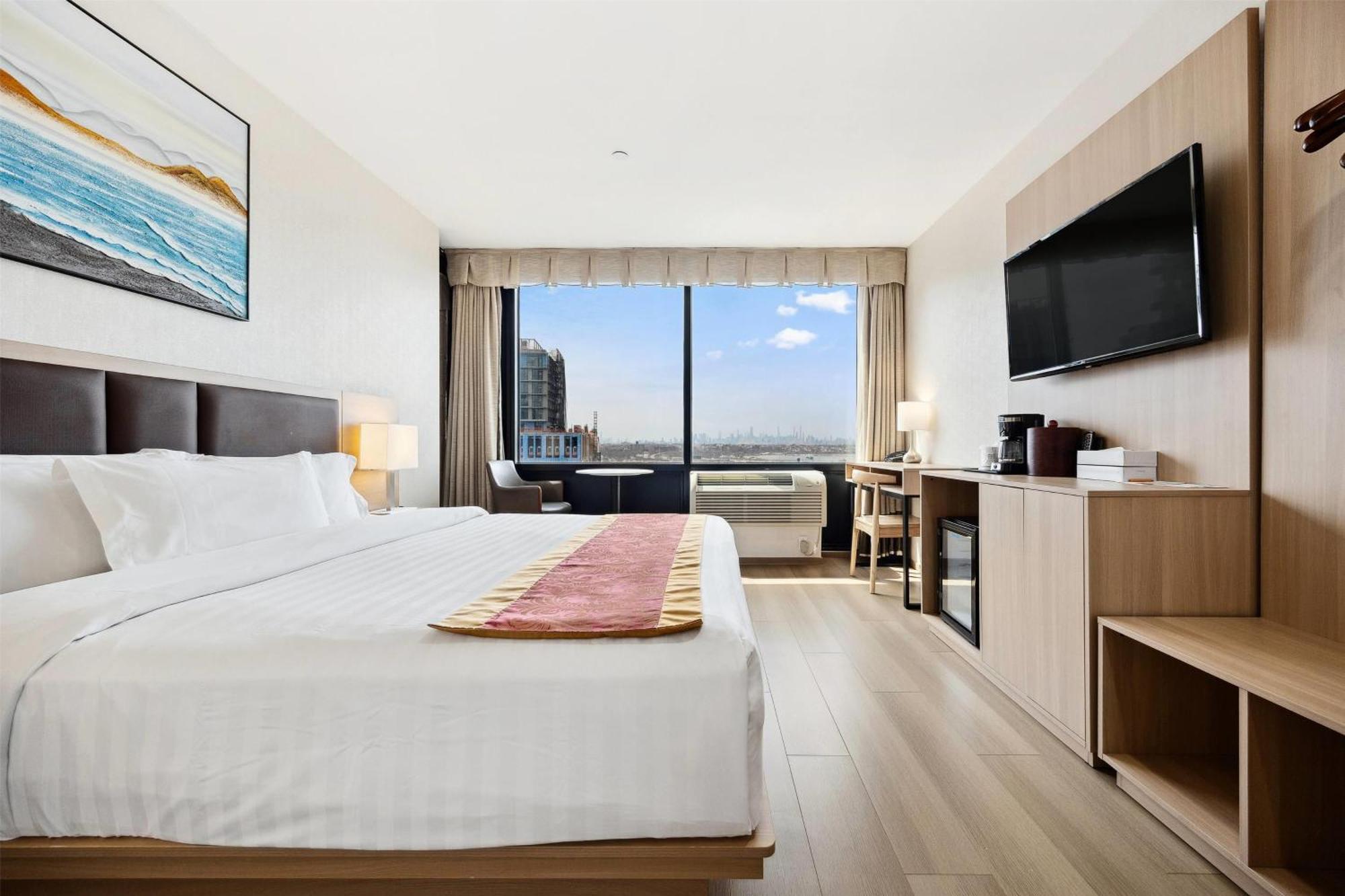 Ramada By Wyndham Flushing Queens New York