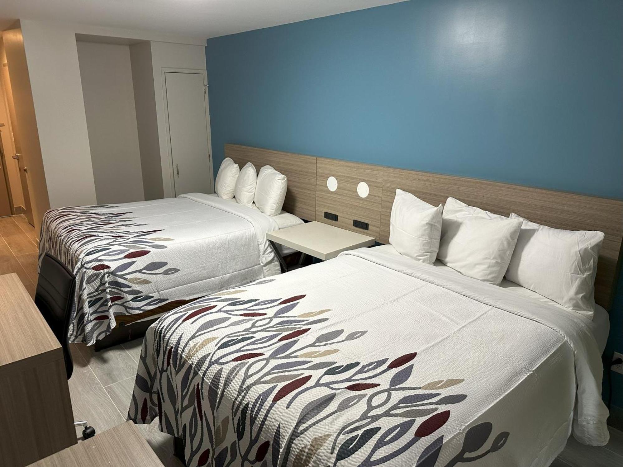 Red Roof Brooklyn - Flatbush Ave