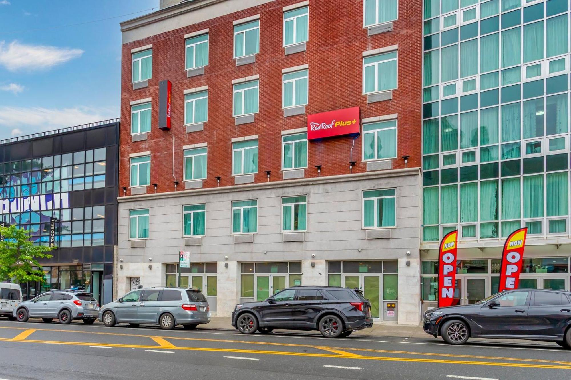 Red Roof Brooklyn - Flatbush Ave 3*