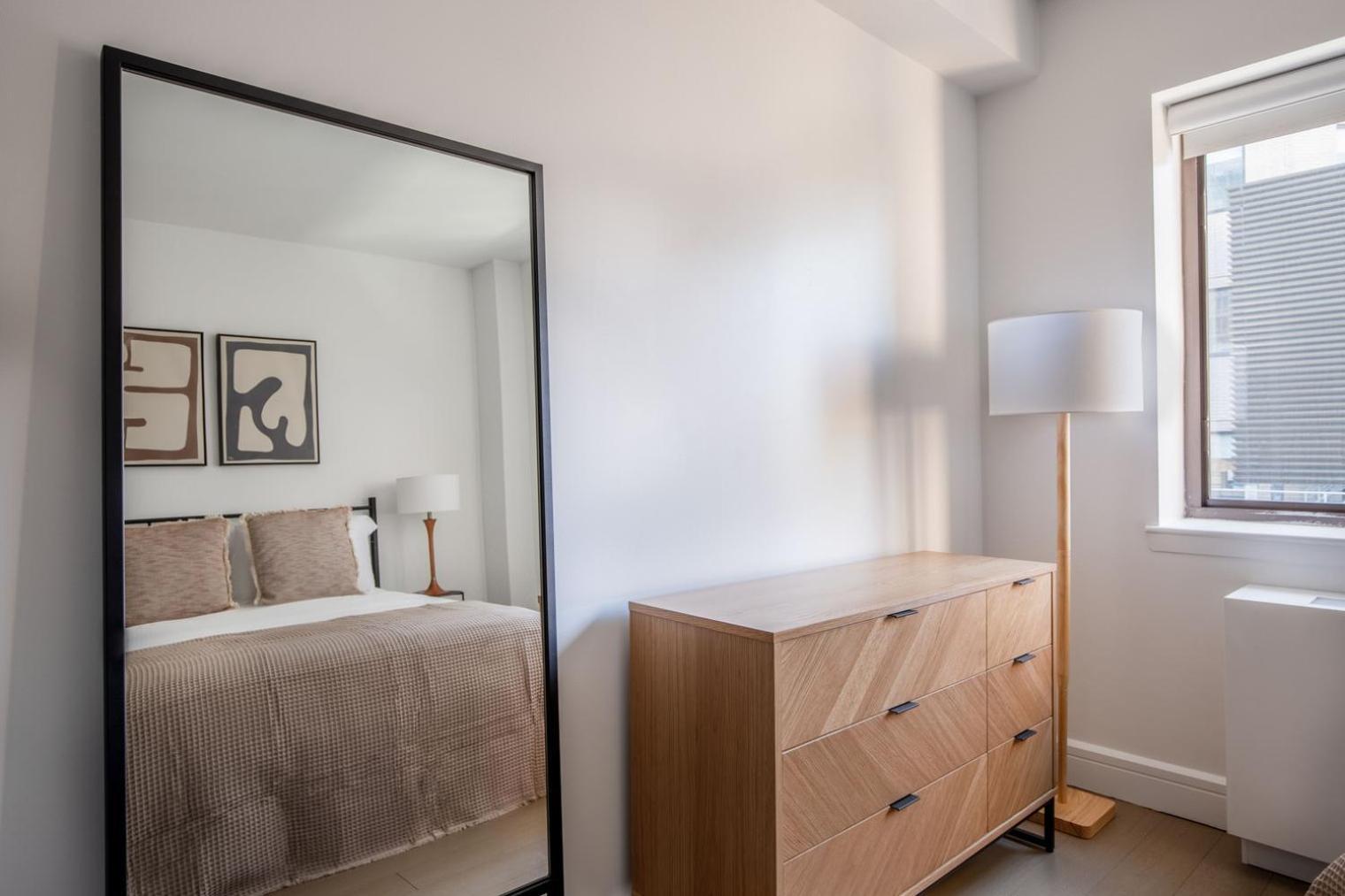 Midtown 2br W Wd Gym Doorman Nr Times Sq Nyc-1122 * New York