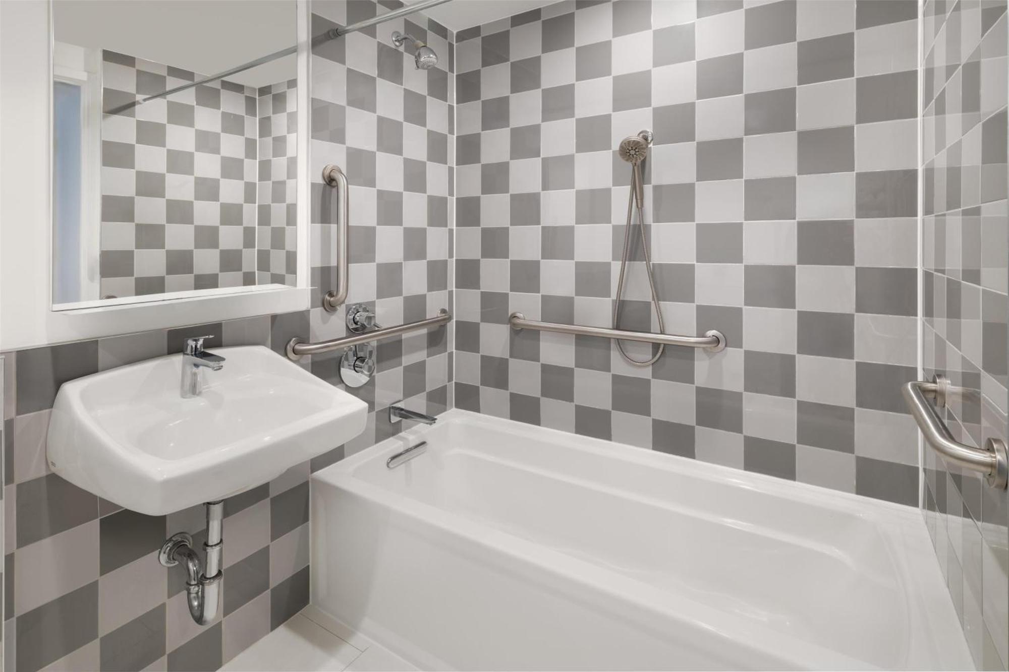 Hotel Western Premier Empire State 3*