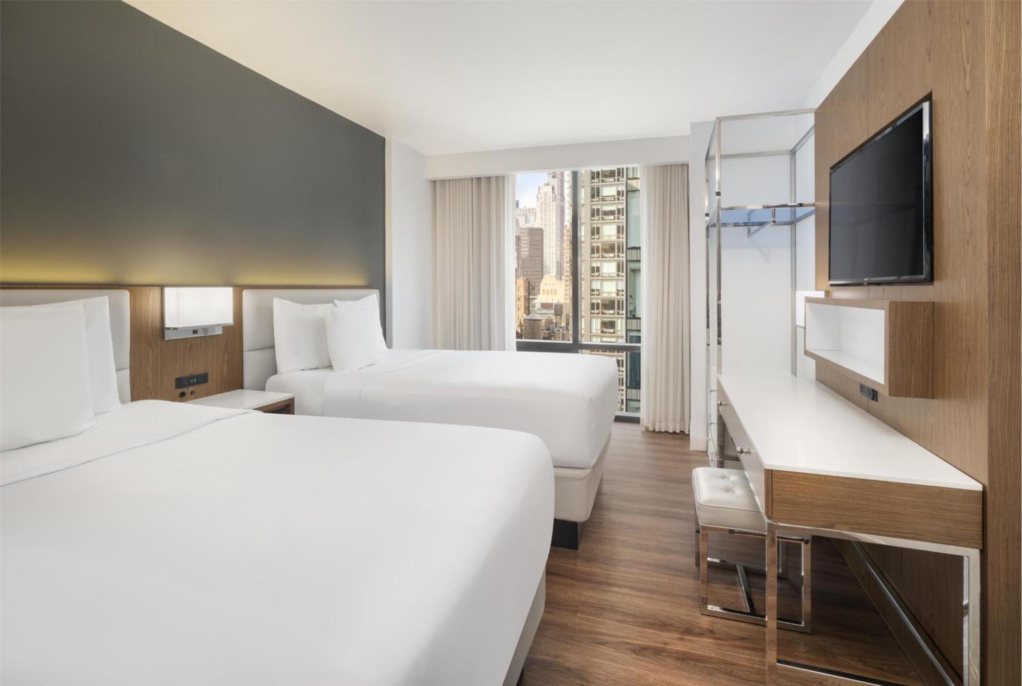 Western Premier Empire State Hotel