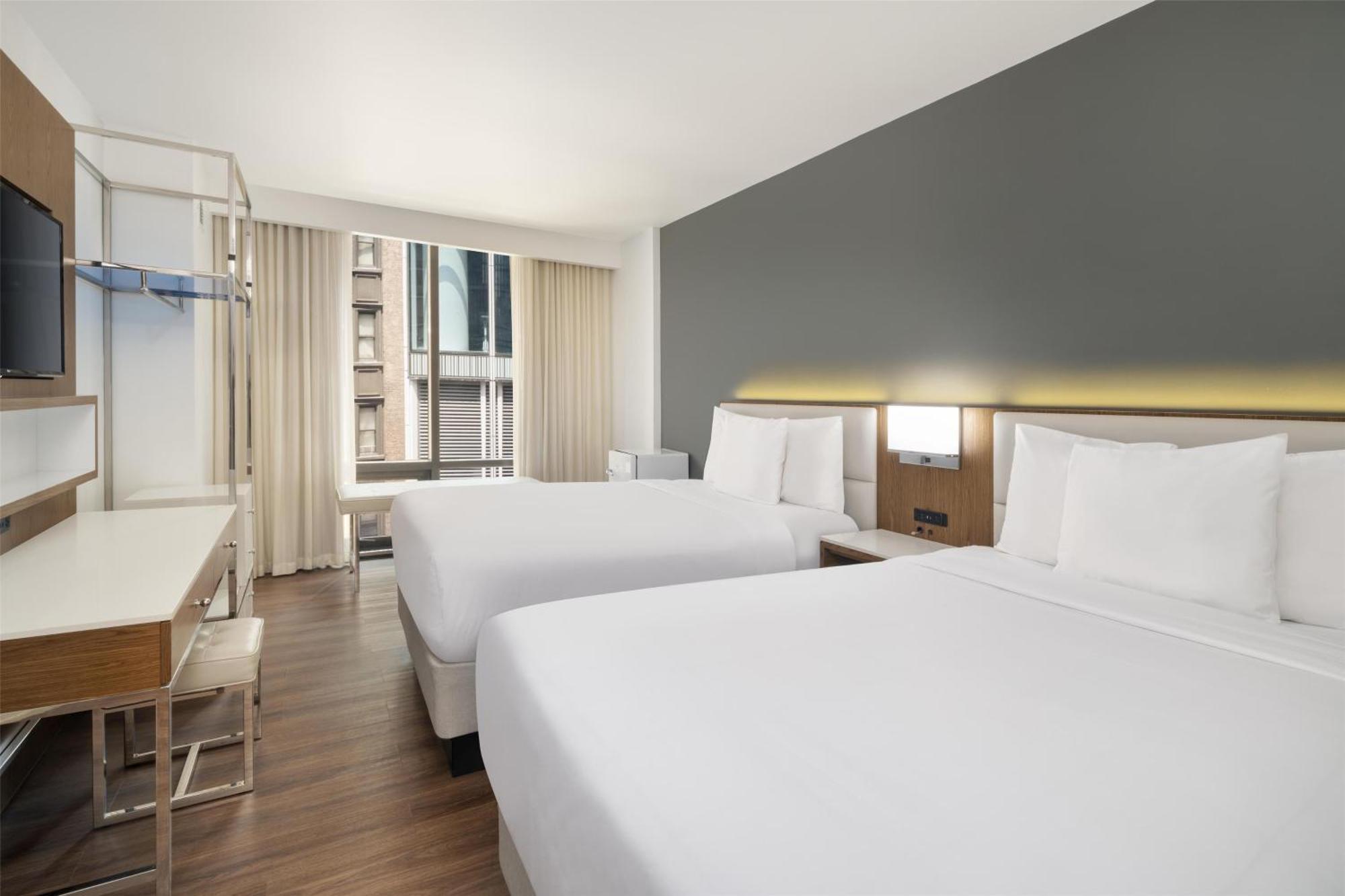 Western Premier Empire State Hotel