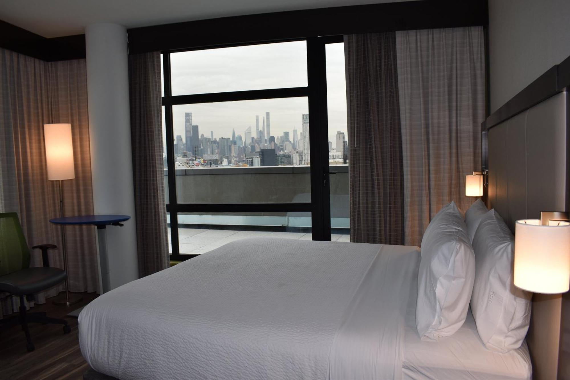 Express Long Island E - By Ihg Hotel New York