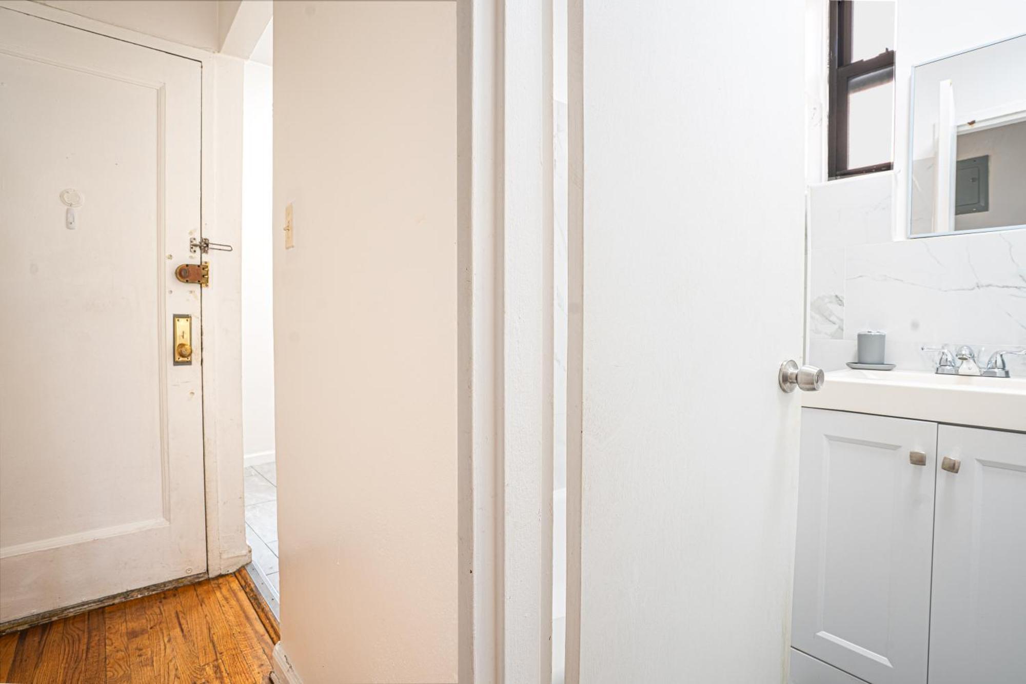 Chic 2bd Upper East Side Retreat