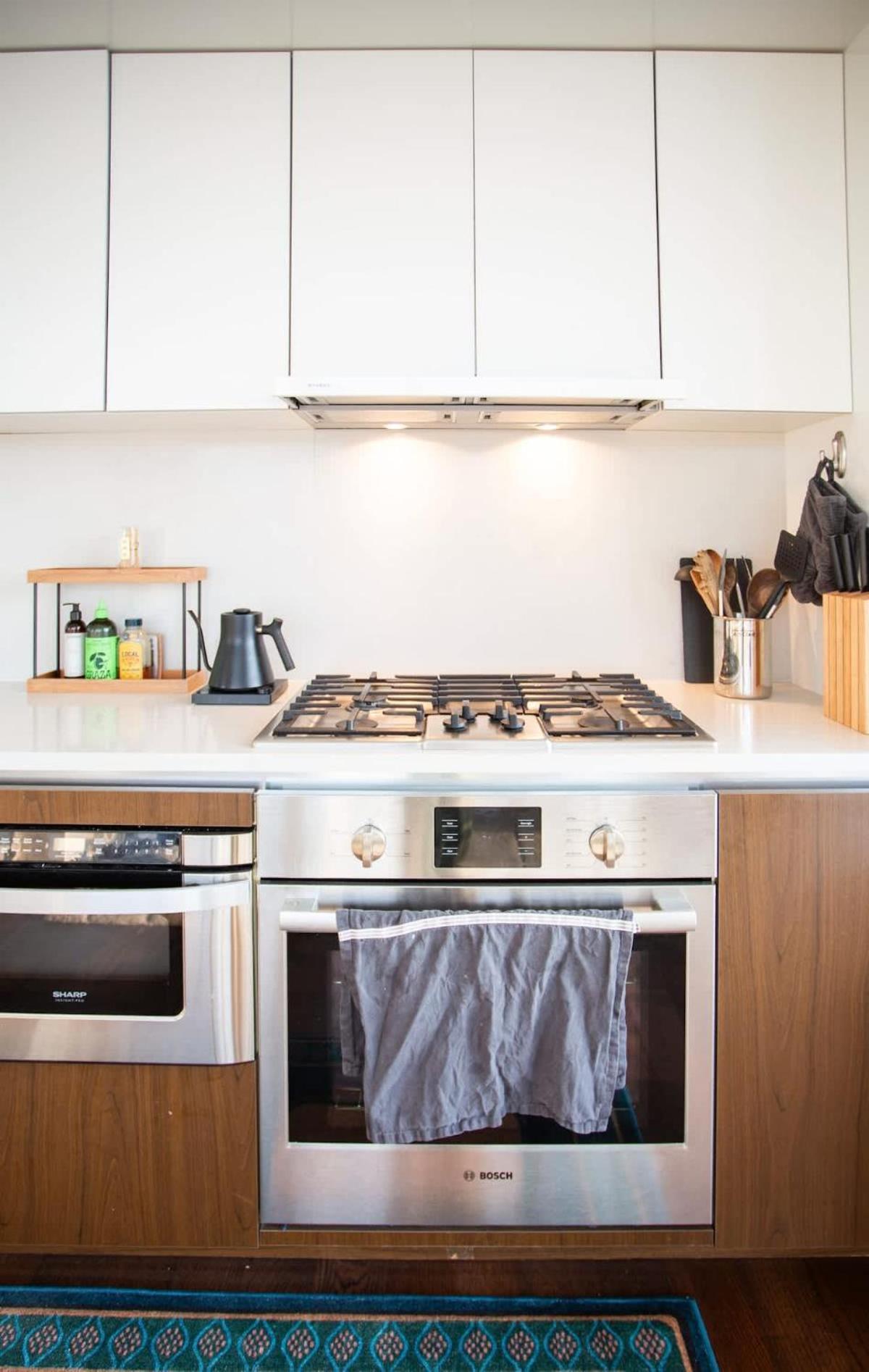 Modern Designer Stunning Hudson Views Corner Unit Apartment