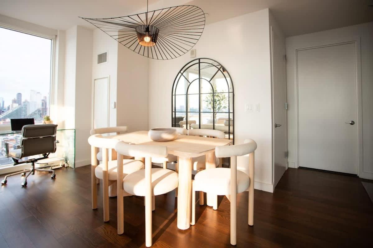 Modern Designer Stunning Hudson Views Corner Unit *