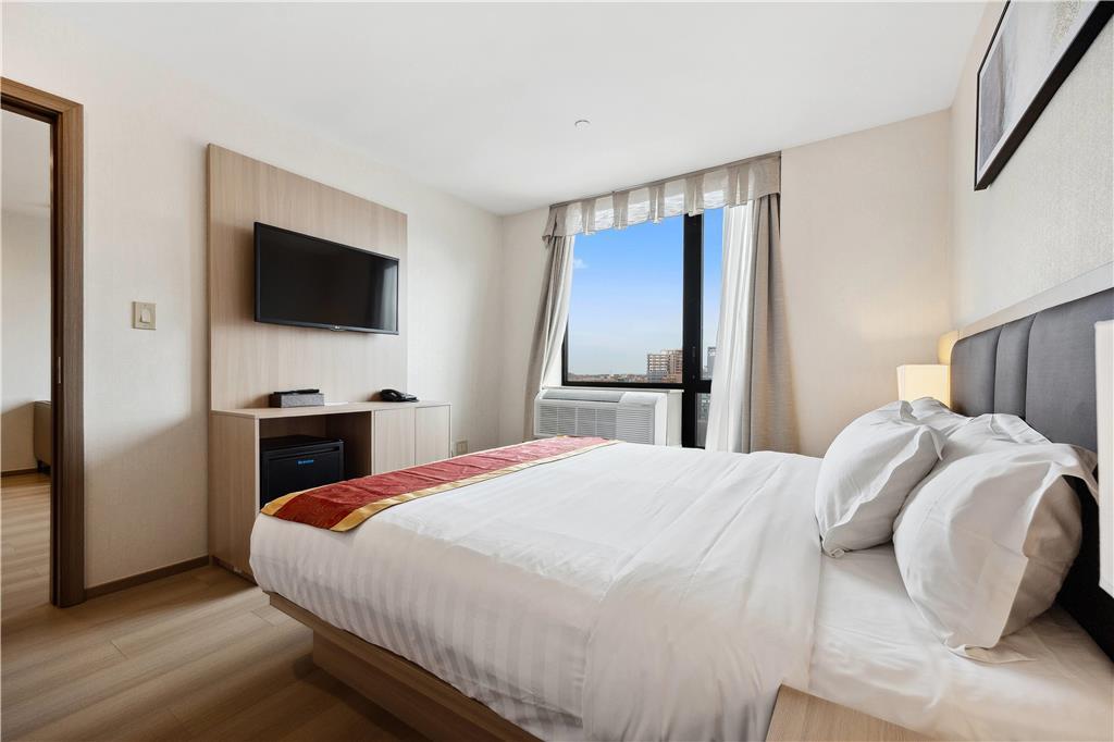 Ramada By Wyndham Flushing Queens Hotel New York