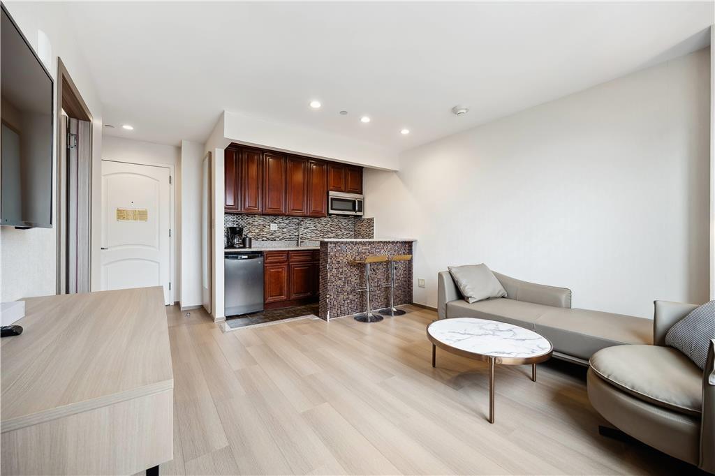 Hotel Ramada By Wyndham Flushing Queens