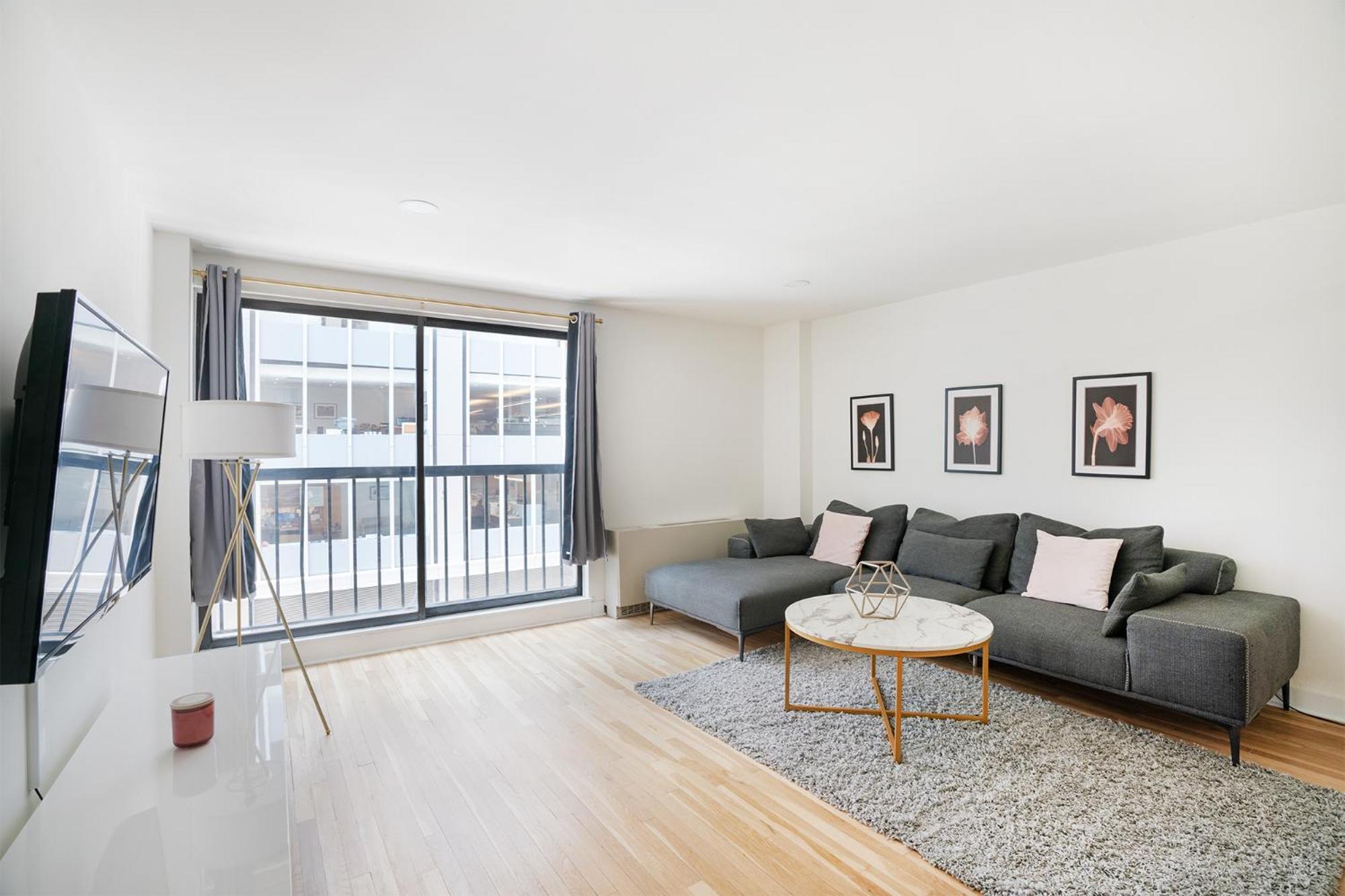 Amazing For 2 1 Bed 1 Bath *