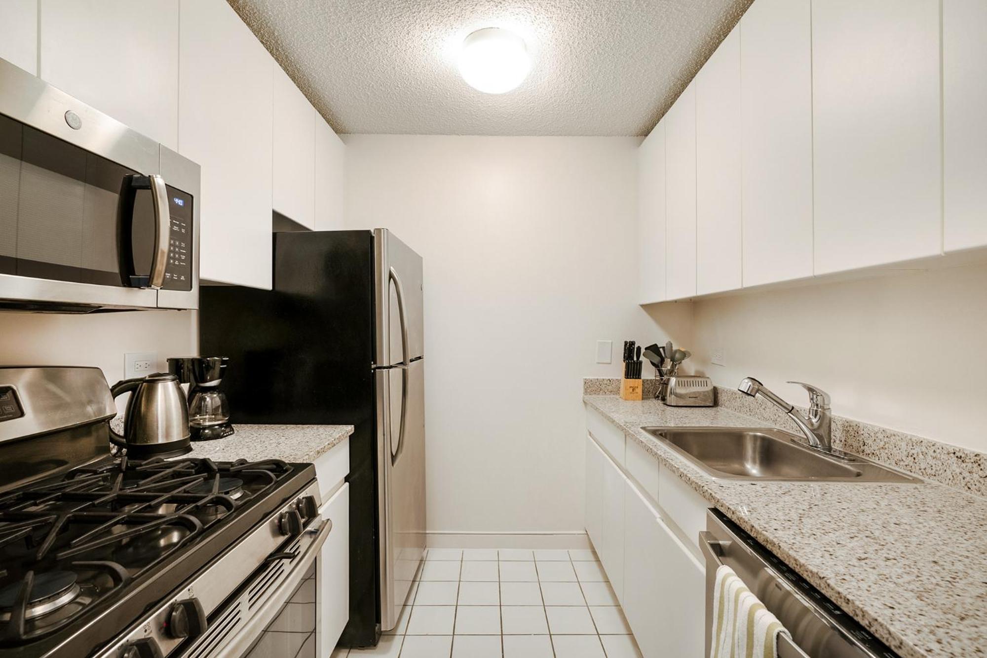 Apartment Luxury 2 Bed 2 Bath Unit In Prime Location Of Nyc