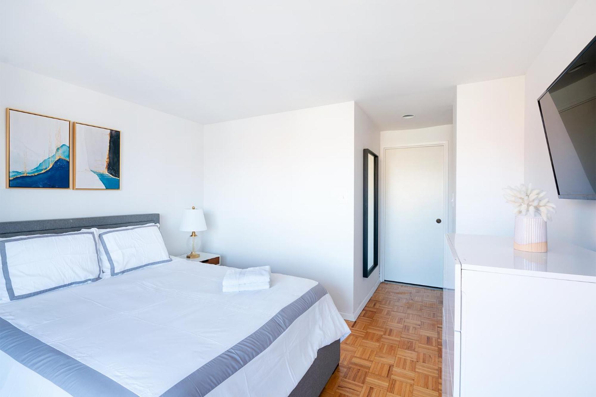 Sunny 3 Bedroom 1 Bath In Nyc