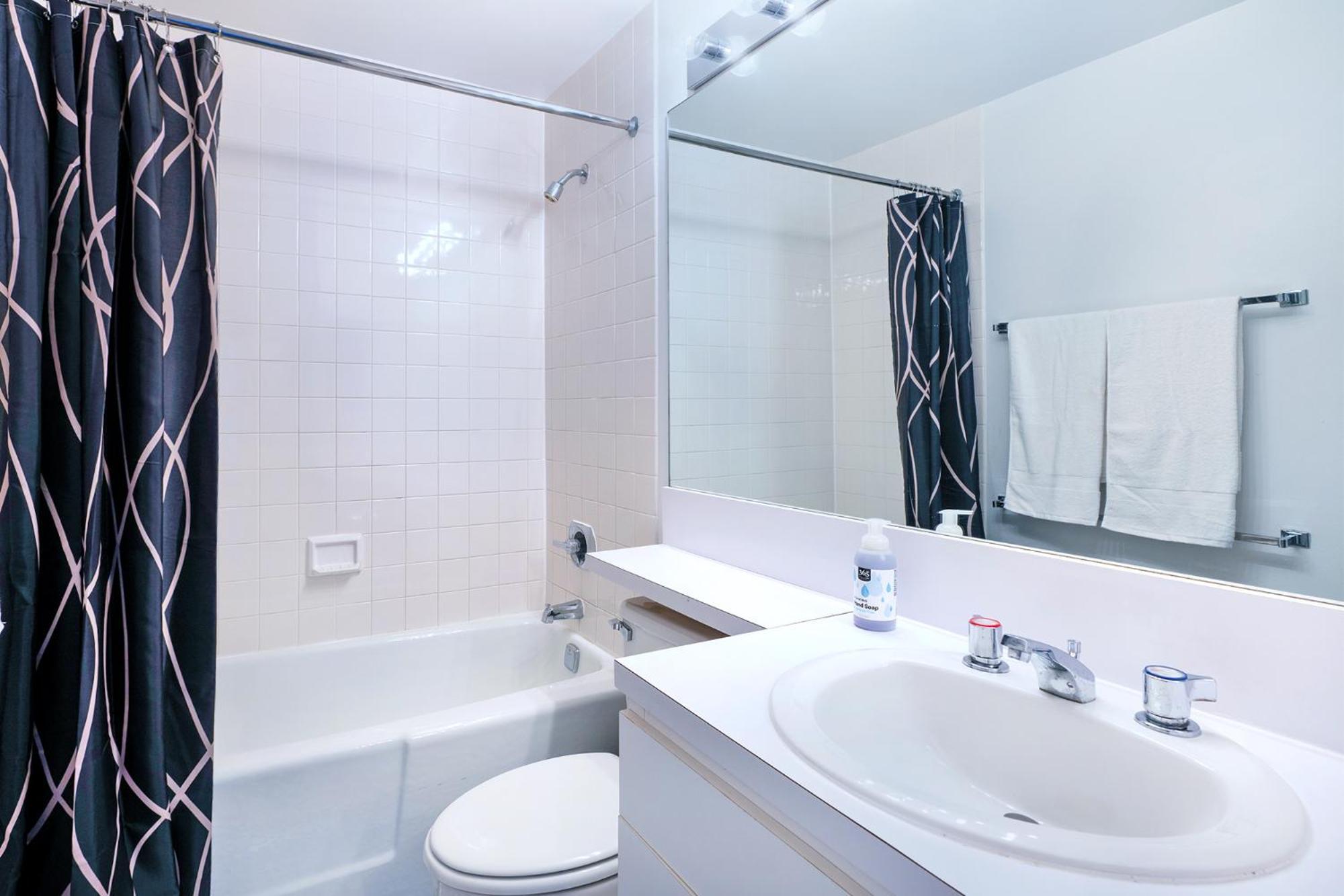 Apartment Sunny 3 Bedroom 1 Bath In Nyc New York