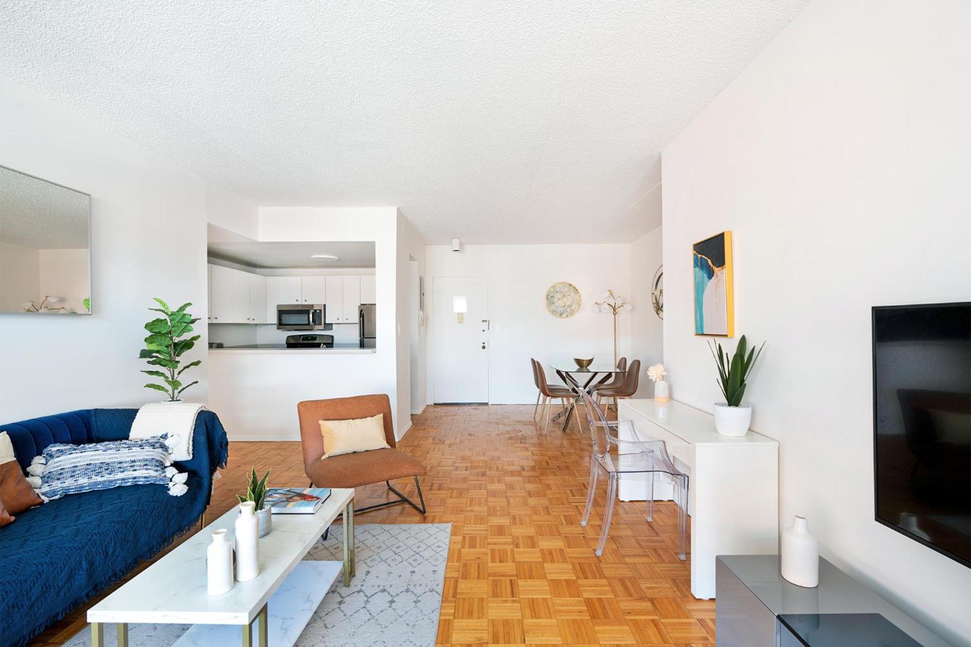 Sunny 3 Bedroom 1 Bath In Nyc