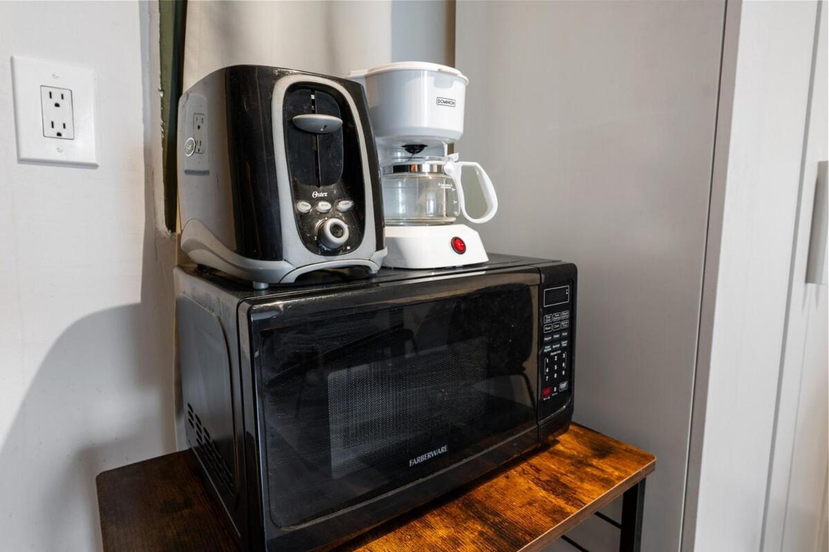 Cozy 2br In Nyc! Lenox Hill!, June To Aug 90 Days Required New York