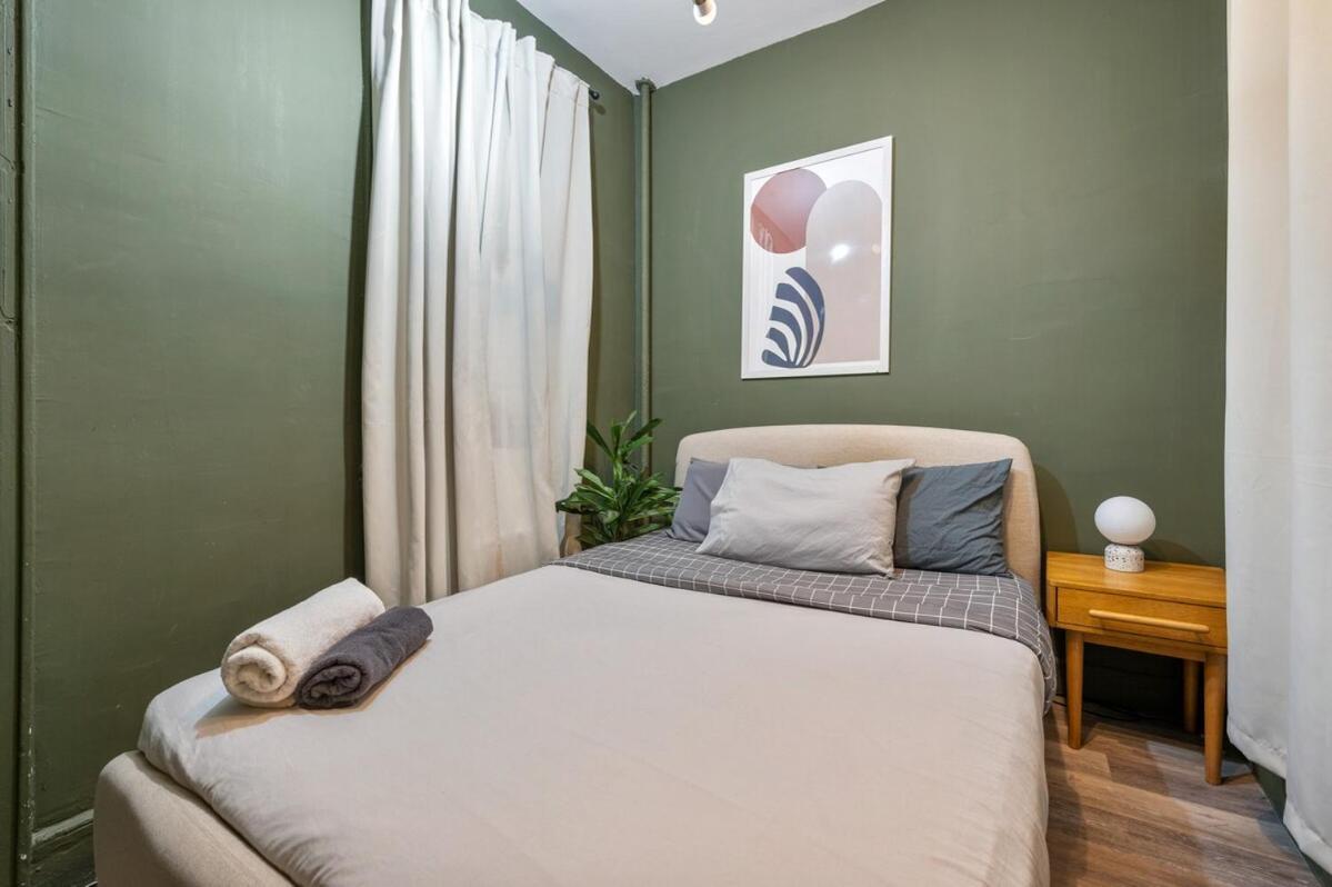 Cozy 2br In Nyc! Lenox Hill!, June To Aug 90 Days Required