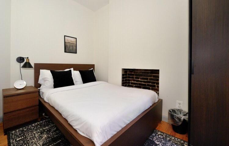 Three Bedroom In Midtown West * New York