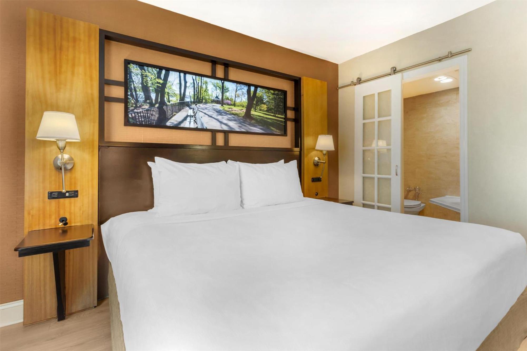 Western Queens Gold Coast 3*