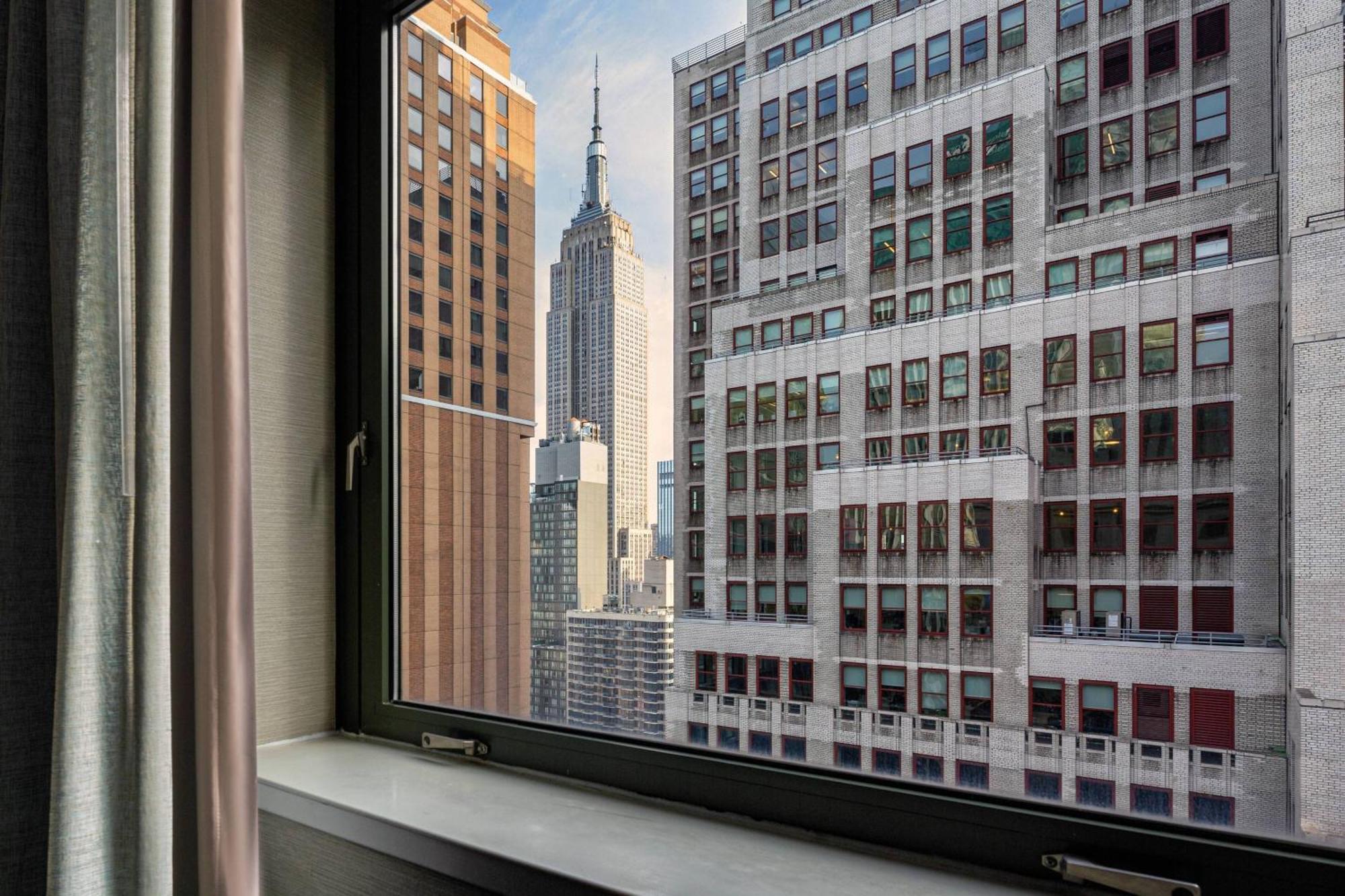 Courtyard Manhattan/times Square Hotel New York