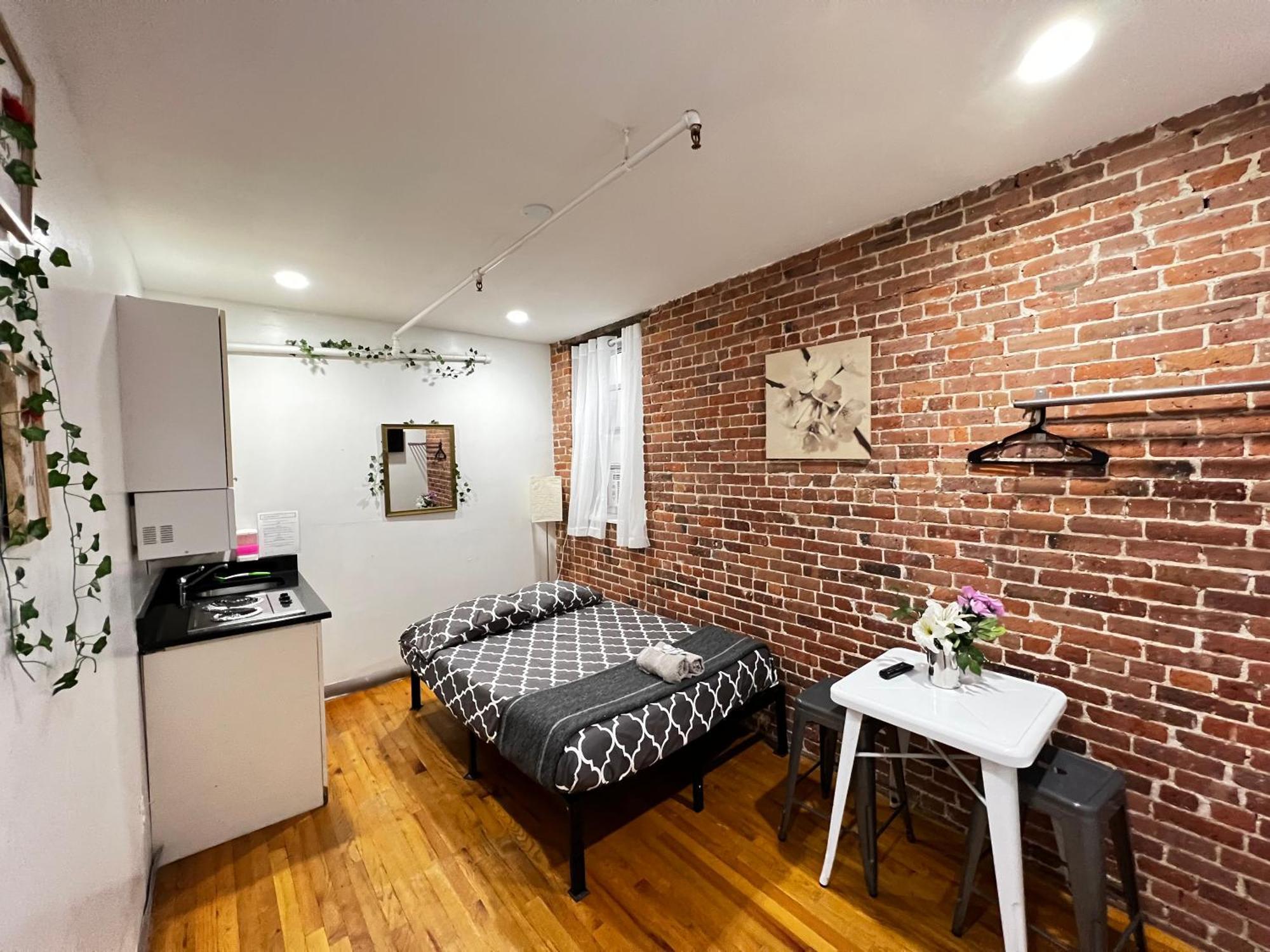 31 Street Broadway Apartment