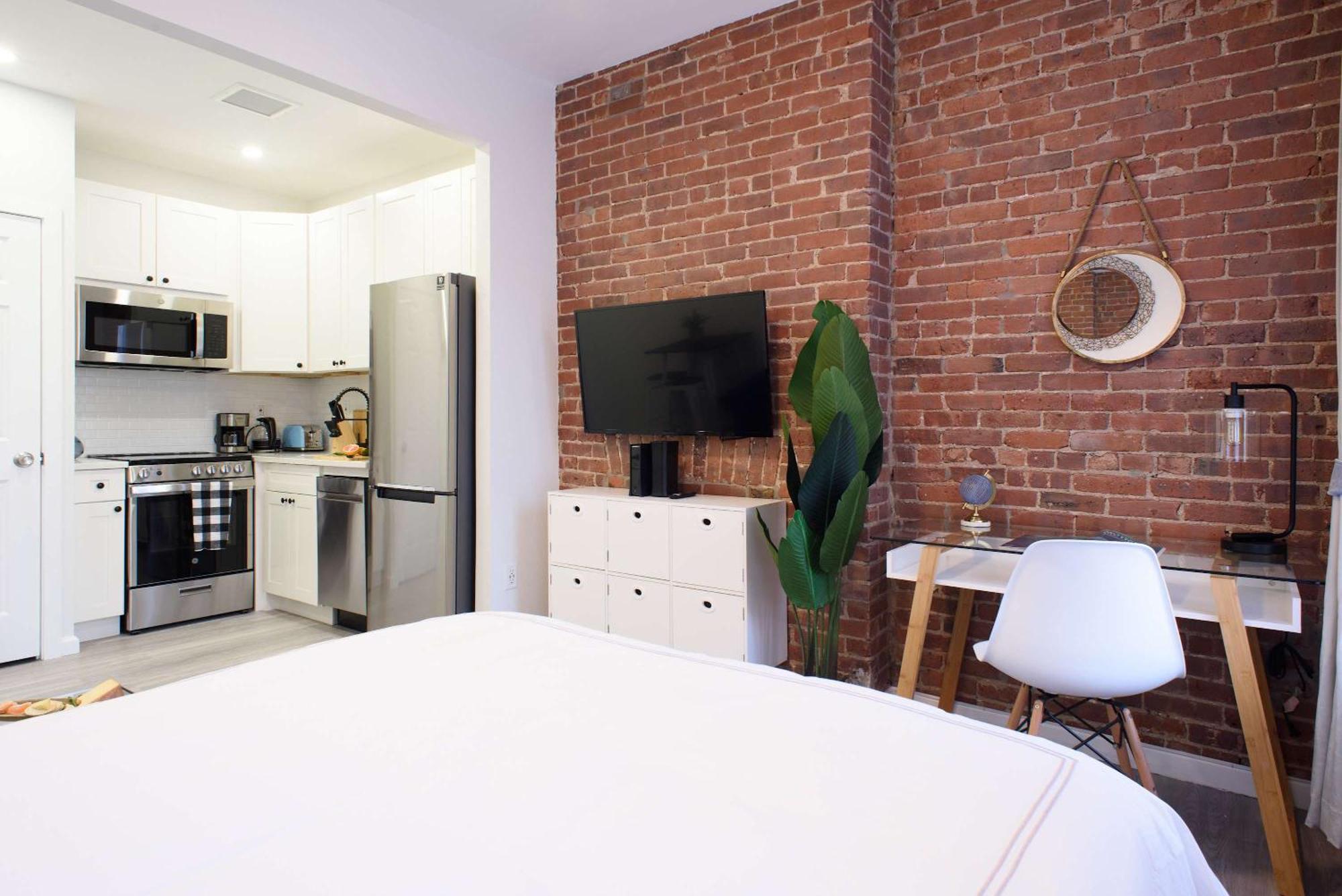240-5 New Prime Location W&d In Unit Apartment