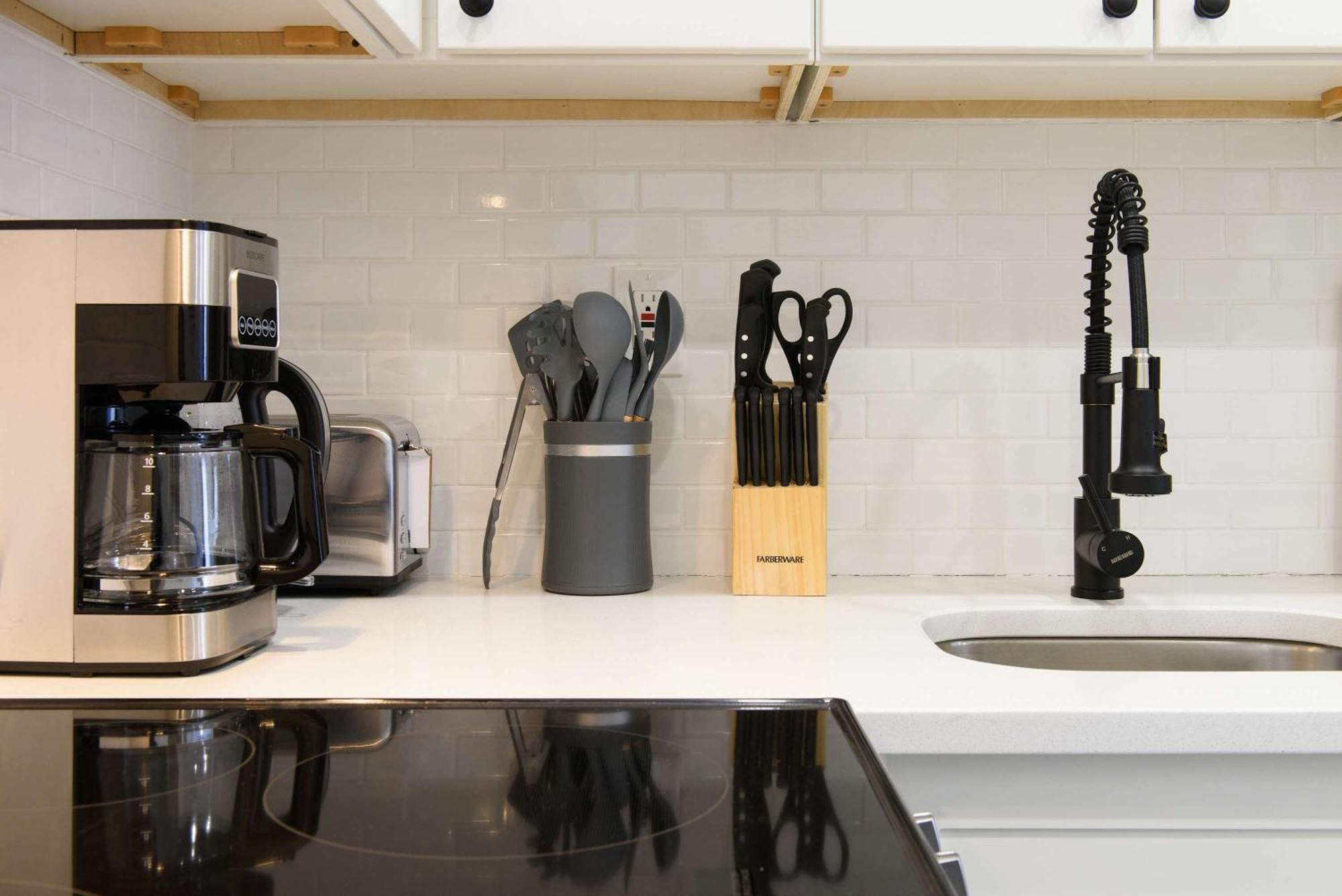 Apartment 240-15 Luxury Prime Location W&d *