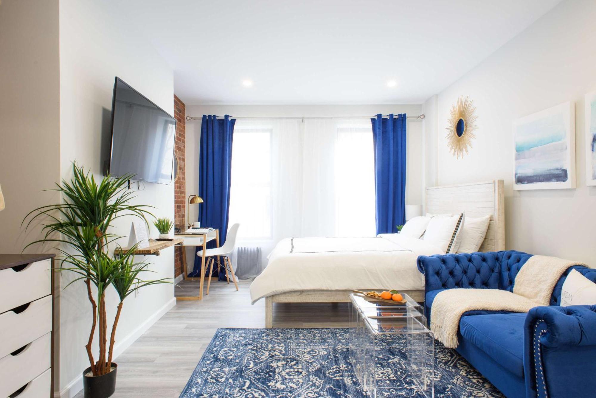 Apartment 240-15 Luxury Prime Location W&d