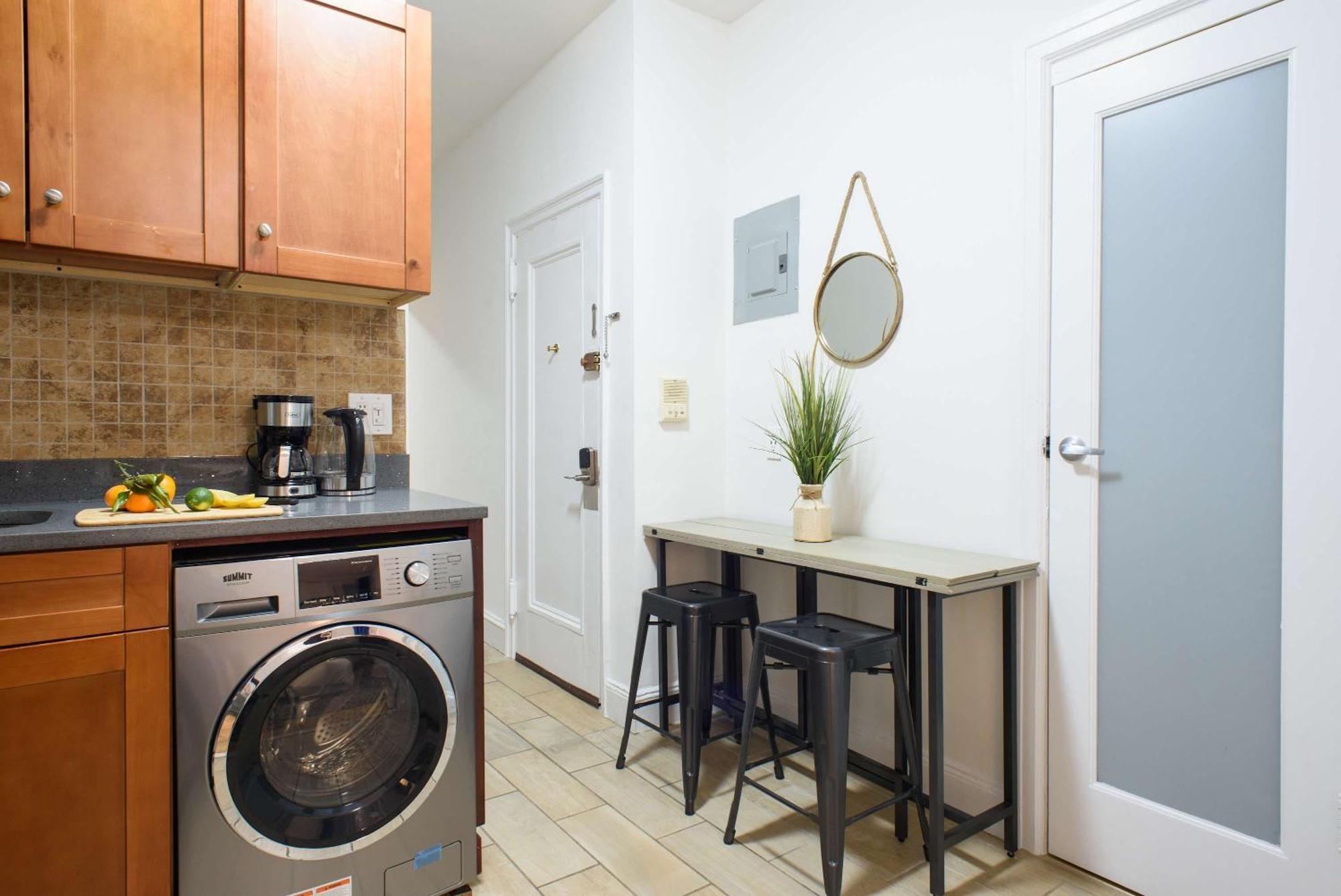 1567-1a New 2br Prime Upper East W&d * New York