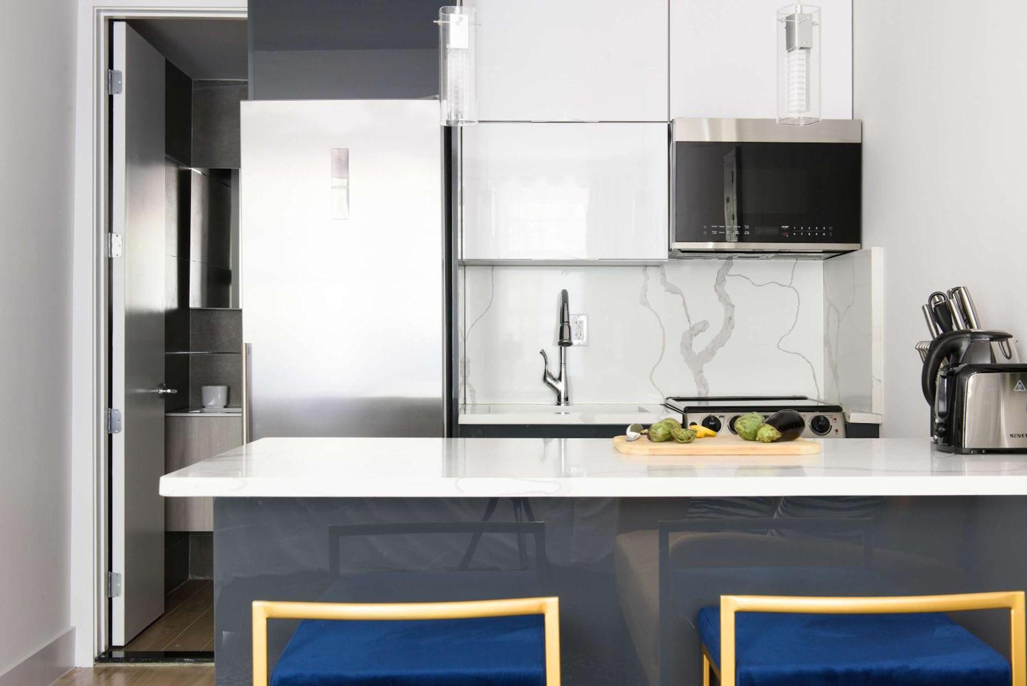 1597-3 Upper East Side W&d In Unit *