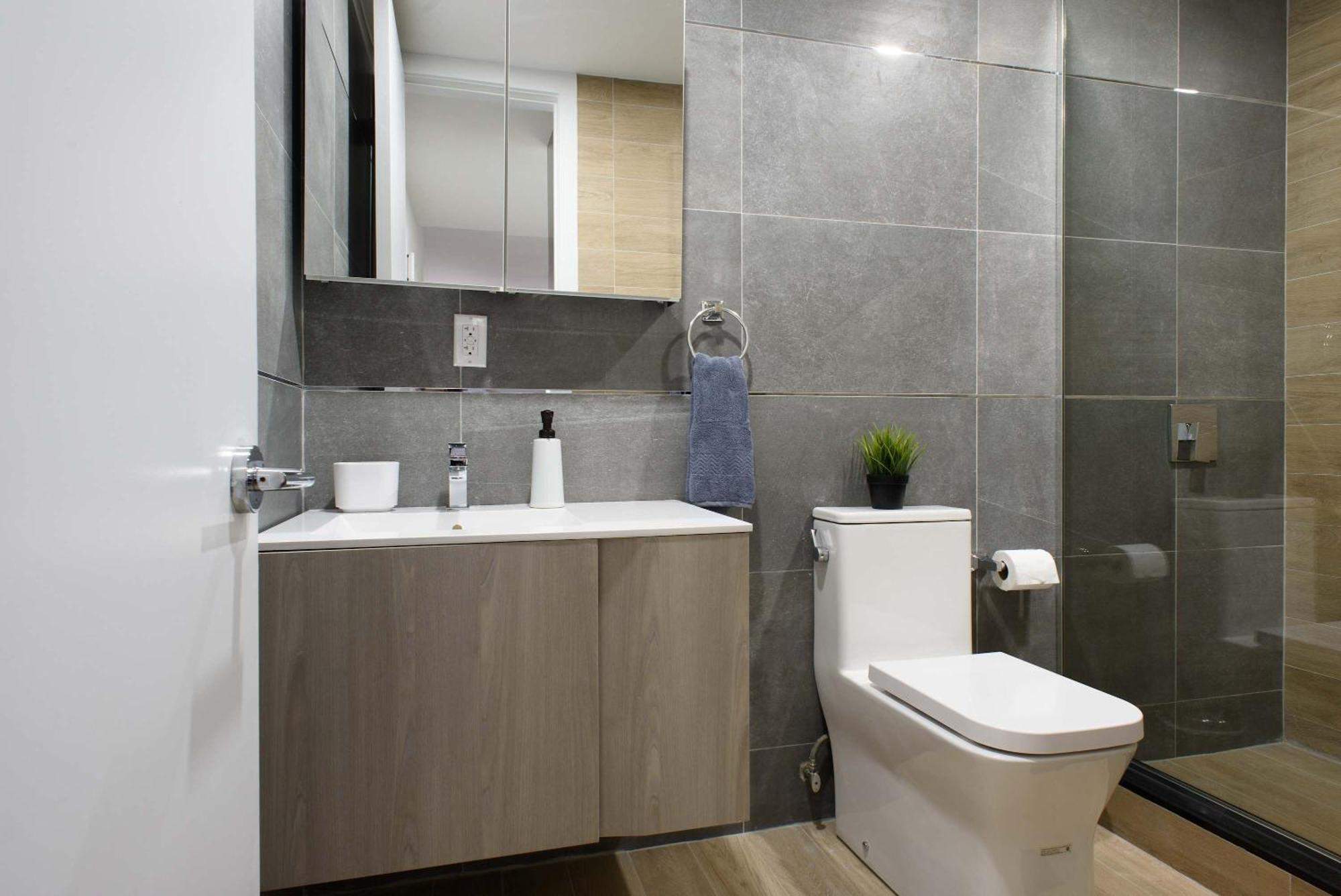 1597-3 Upper East Side W&d In Unit