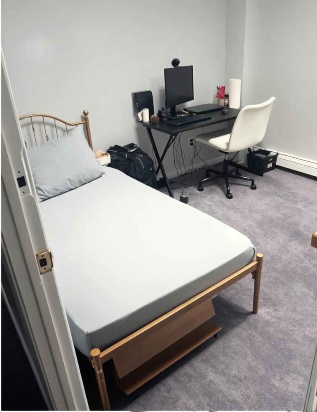 Comfy In Fresh Meadows New York