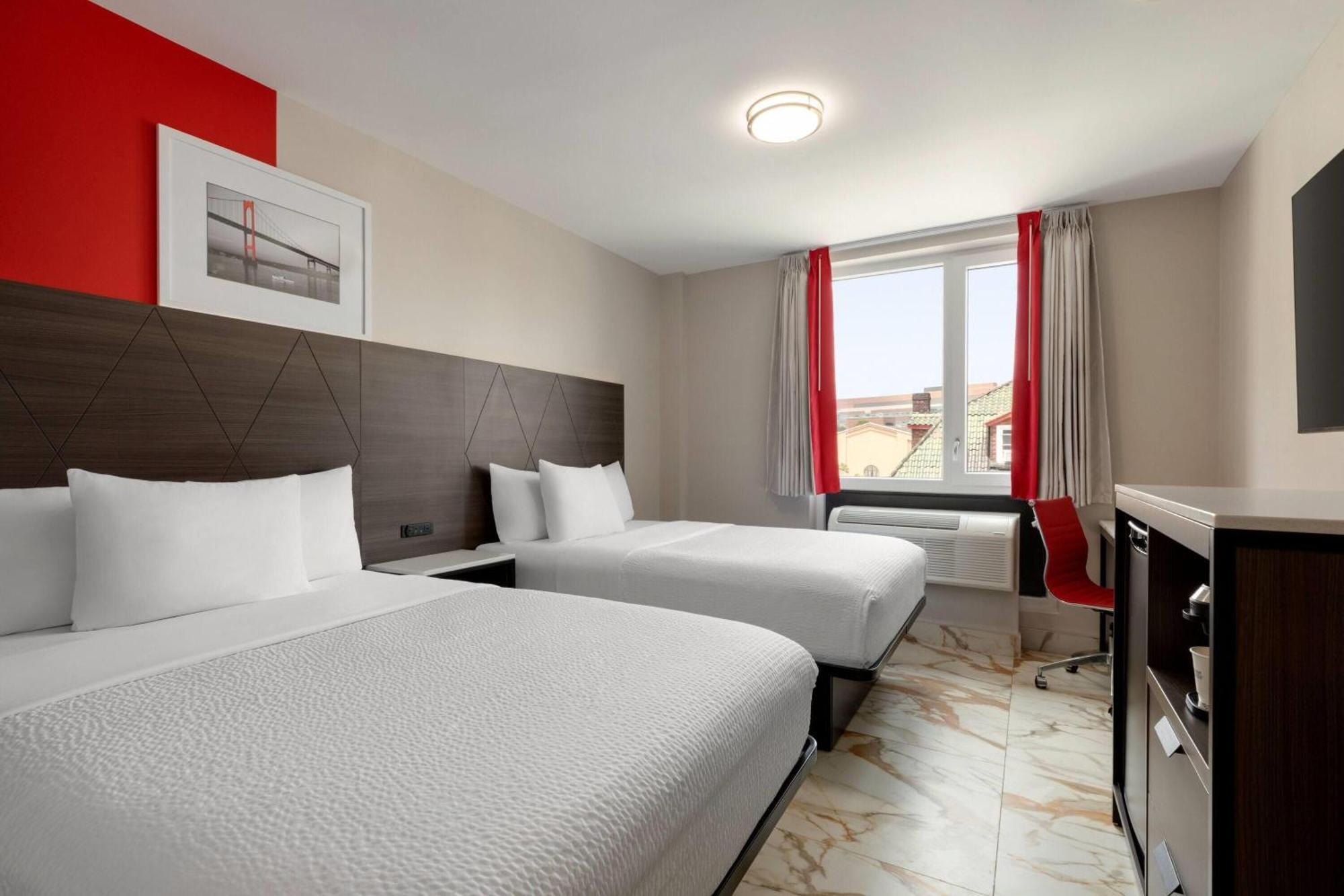 Ramada By Wyndham Brooklyn Empire Blvd Hotel New York
